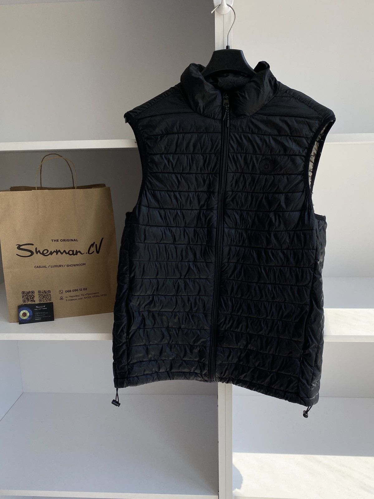 Ray black vest