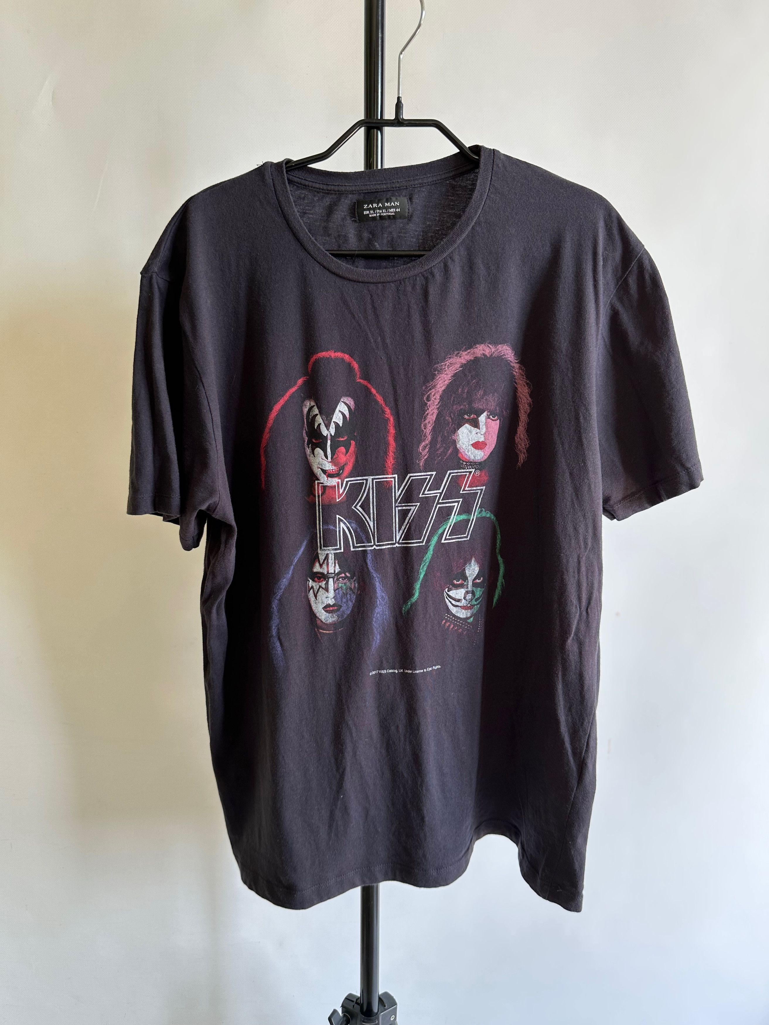 Band Tees REPRINT KISS Dynasty TOUR 1979 band t shirt tee Size US L / EU 52-54 / 3 - 6 Thumbnail
