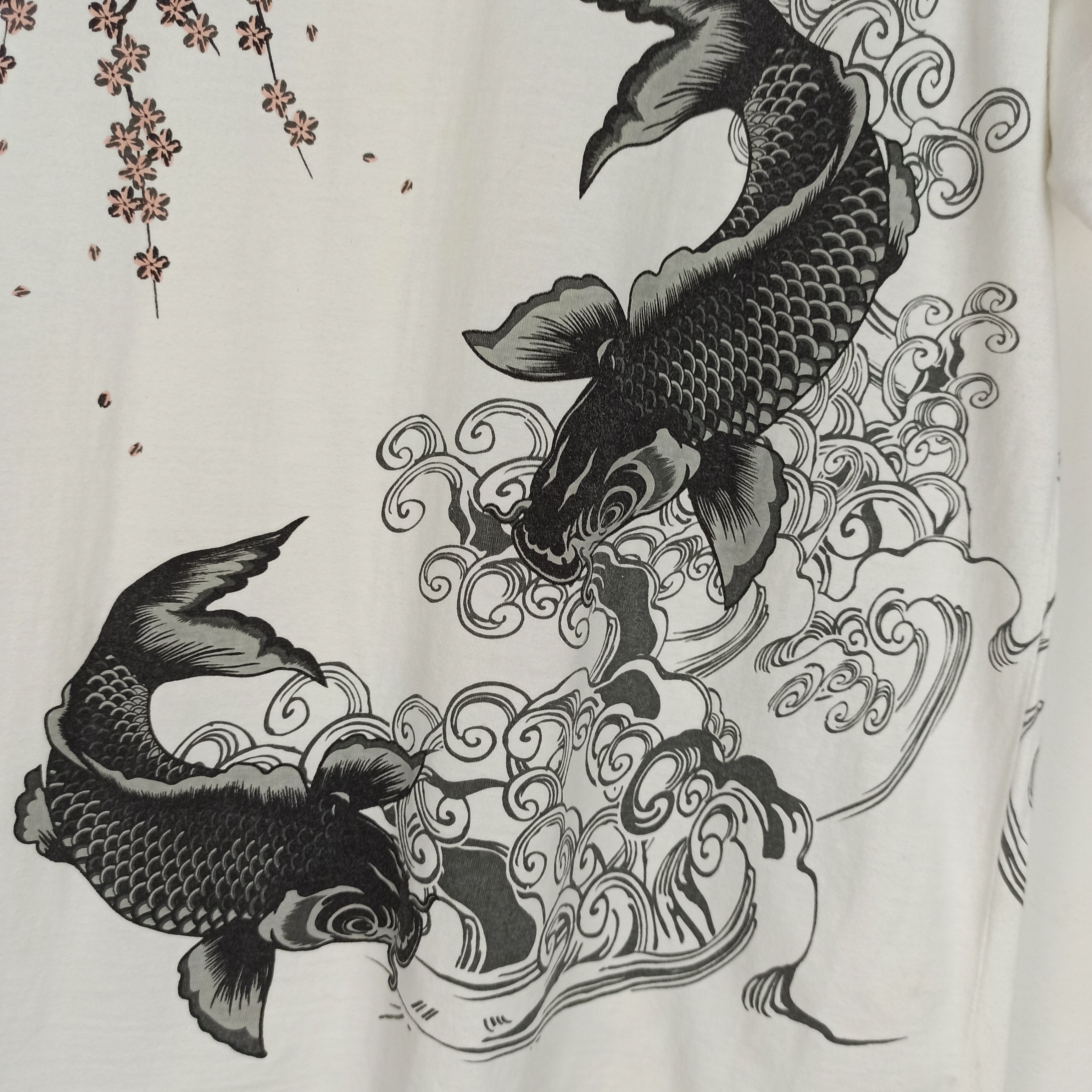 Japanese Brand Rare Sukajan Fish Koi Over Printed Tshirt Size US L / EU 52-54 / 3 - 2 Thumbnail