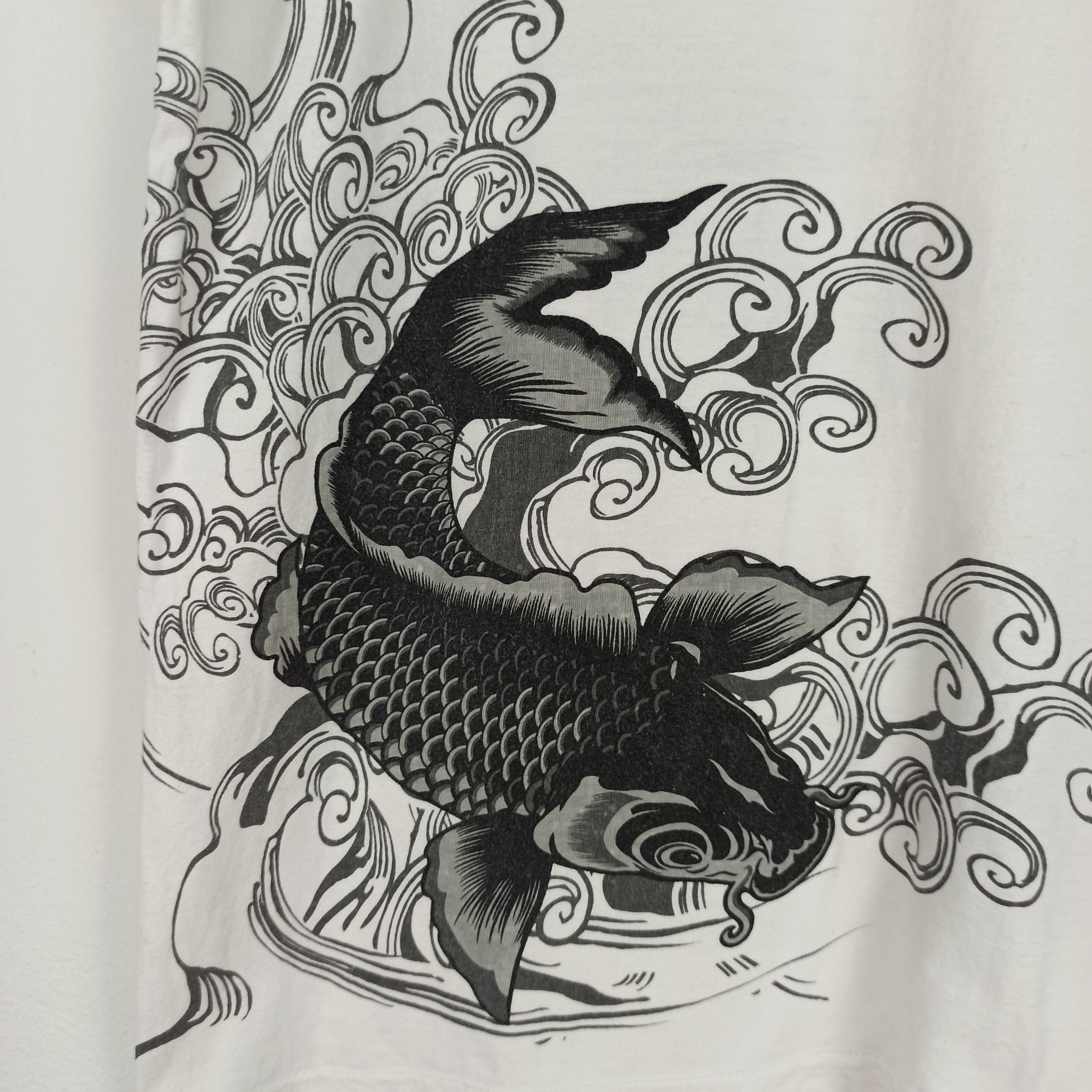 Japanese Brand Rare Sukajan Fish Koi Over Printed Tshirt Size US L / EU 52-54 / 3 - 5 Thumbnail