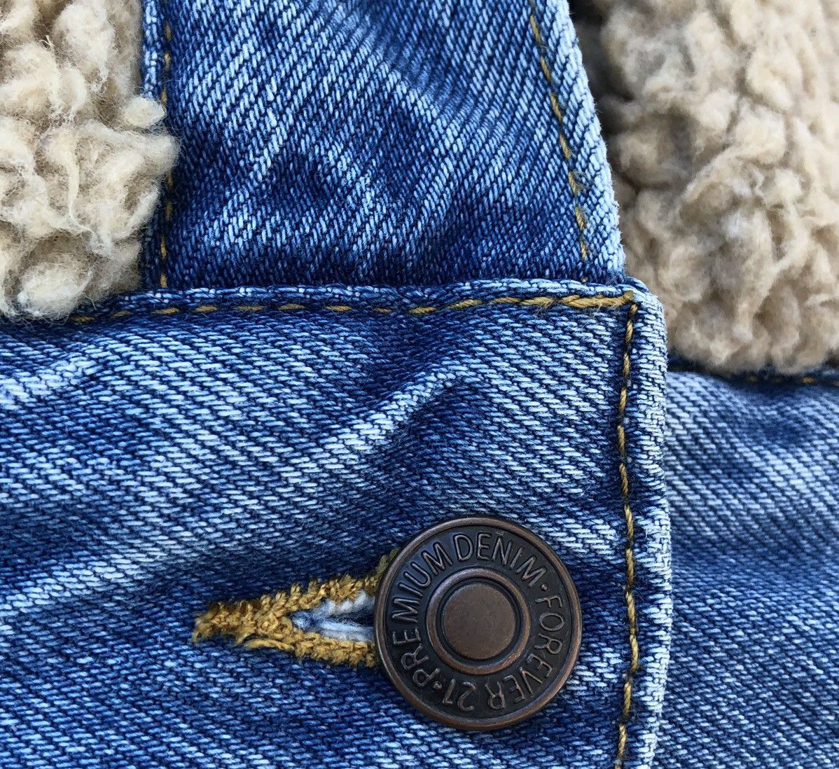 Japanese Brand Forever 21 Denim Sherpa Jeans Jacket Size US M / EU 48-50 / 2 - 10 Thumbnail