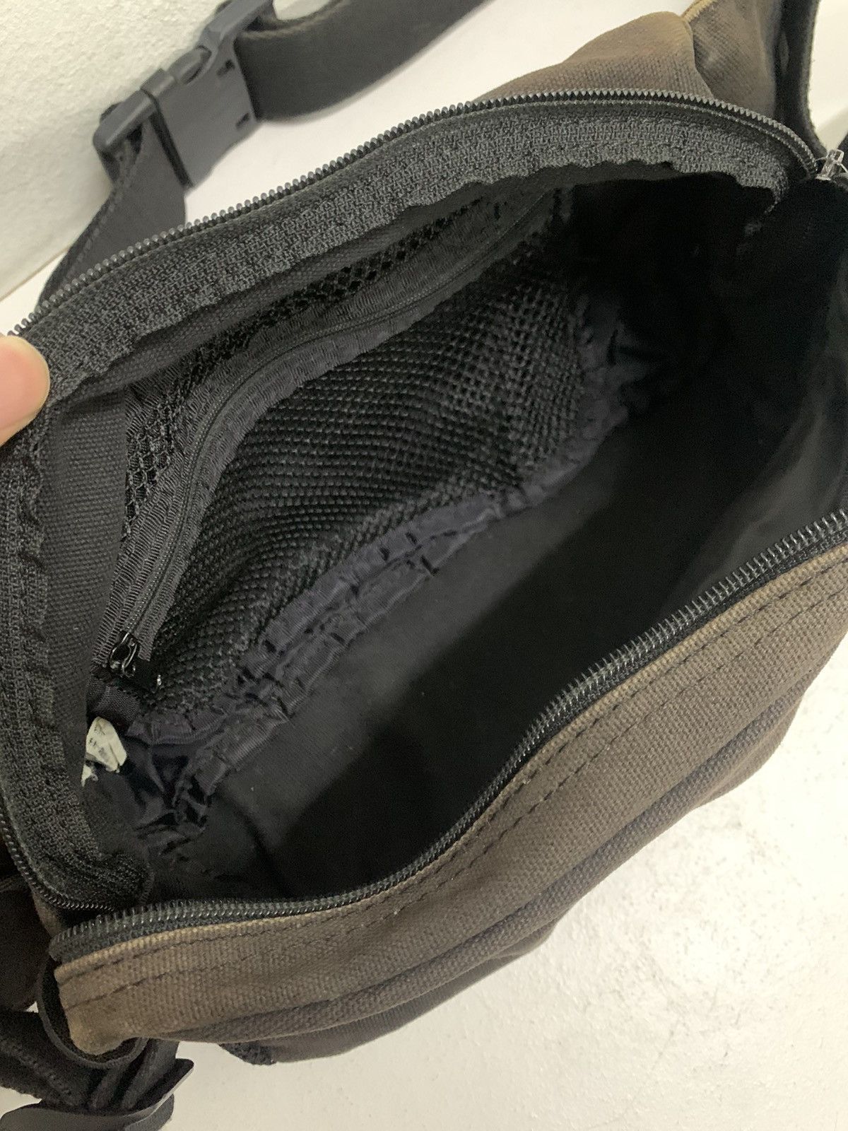 Nike Vintage Y2K Nike Waist Bag Size ONE SIZE - 12 Thumbnail