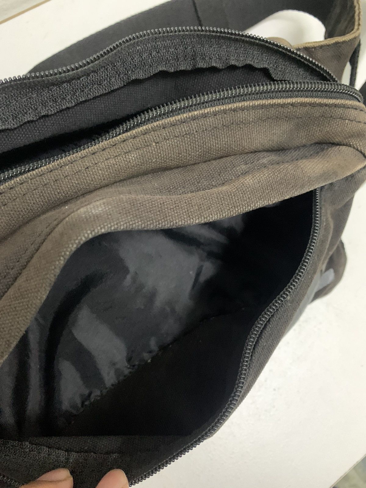 Nike Vintage Y2K Nike Waist Bag Size ONE SIZE - 16 Thumbnail