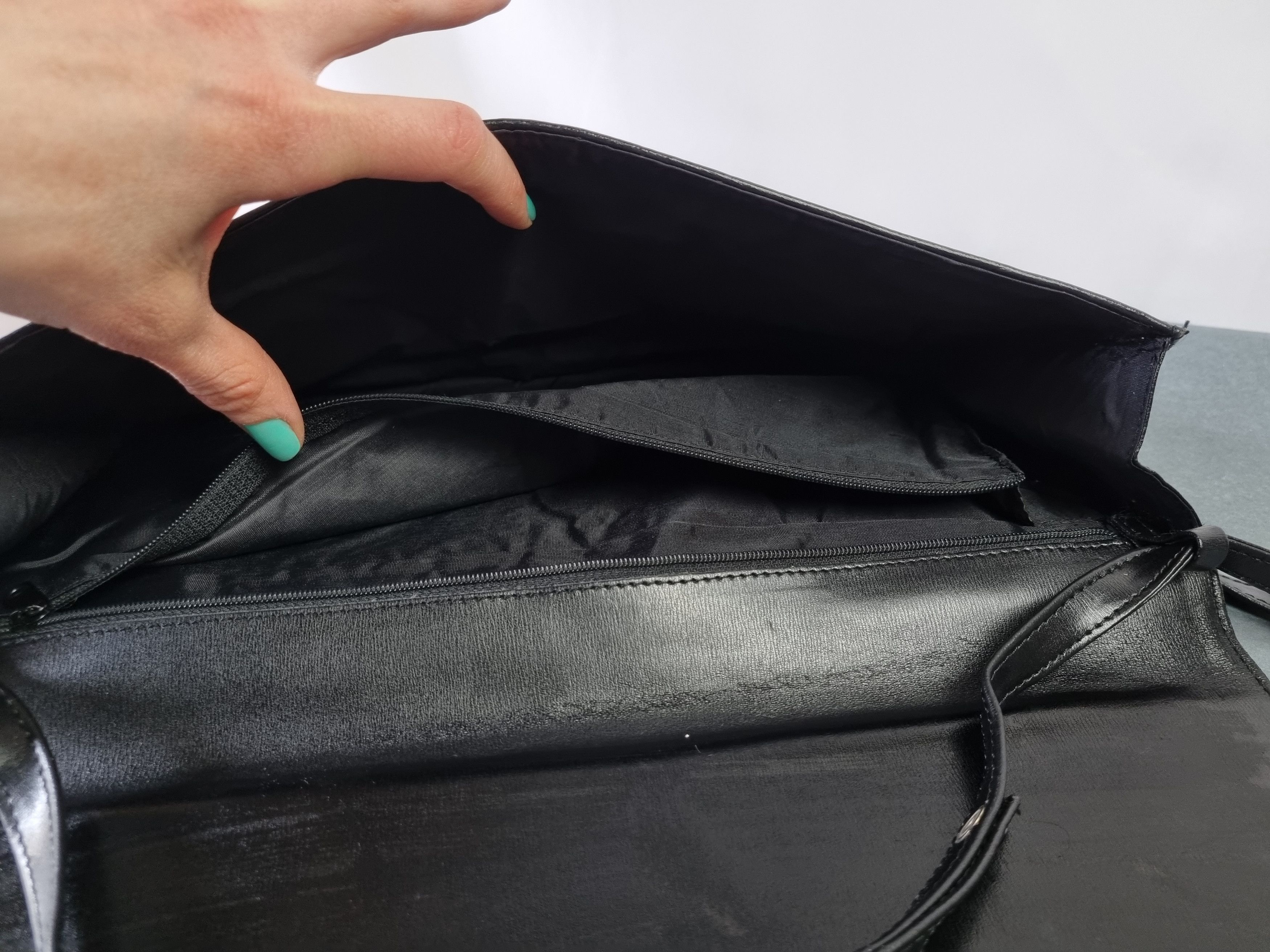 Genuine Leather × Japanese Brand × Mandarina Duck Rare Mandarina Duck Leather Shoulder Bag/Clutch Size ONE SIZE - 17 Thumbnail