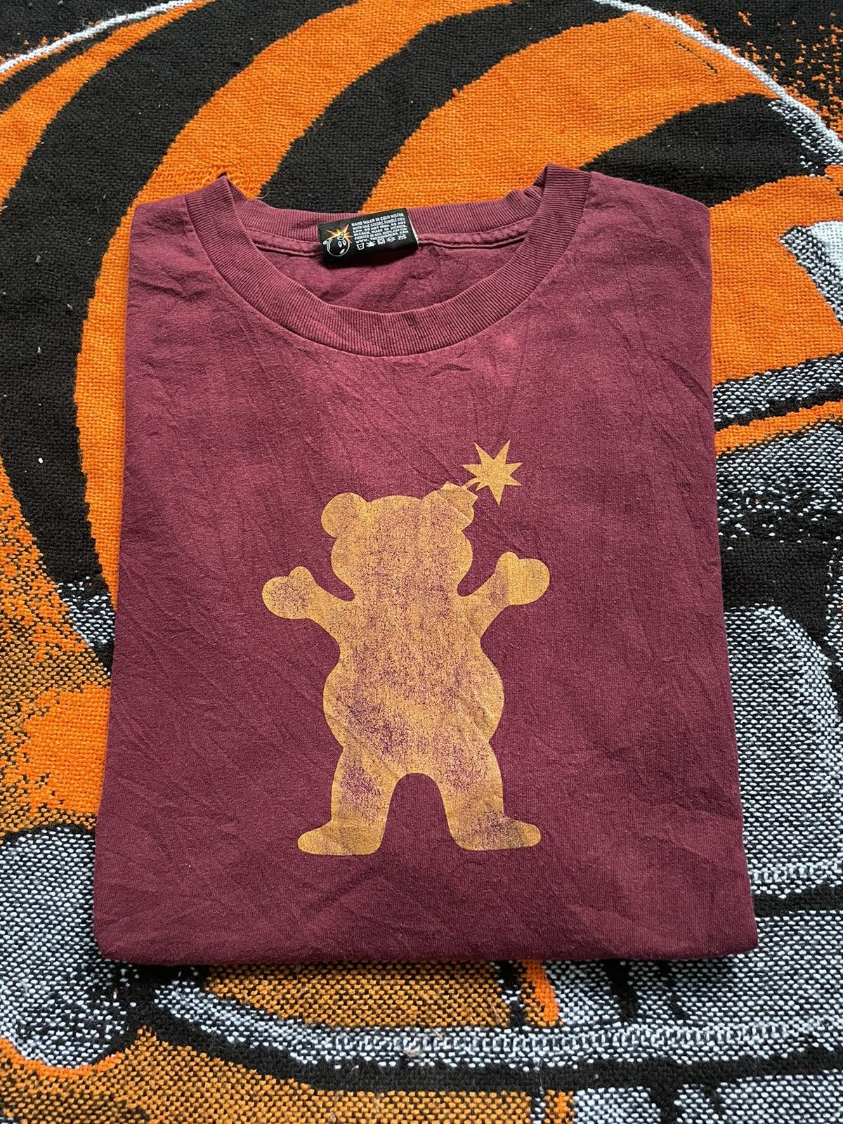 The Hundreds Vintage The Hundreds Bear Graphic Design Red T-shirt Size US XL / EU 56 / 4 - 1 Thumbnail