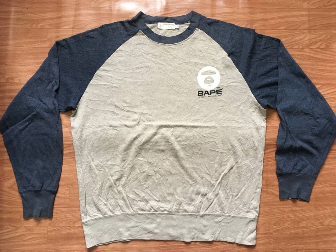 Bape VINTAGE BAPE A BATHING APE GENERAL RAGLAN SWEATSHIRTS Size US L / EU 52-54 / 3 - 1 Thumbnail