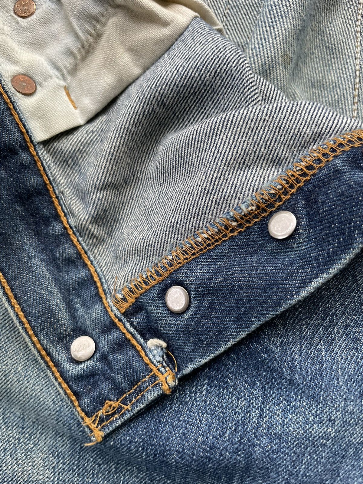 Levi's Vintage Levi’s 501 1998 Usa Aging Faded Distressed Size US 35 - 16 Thumbnail