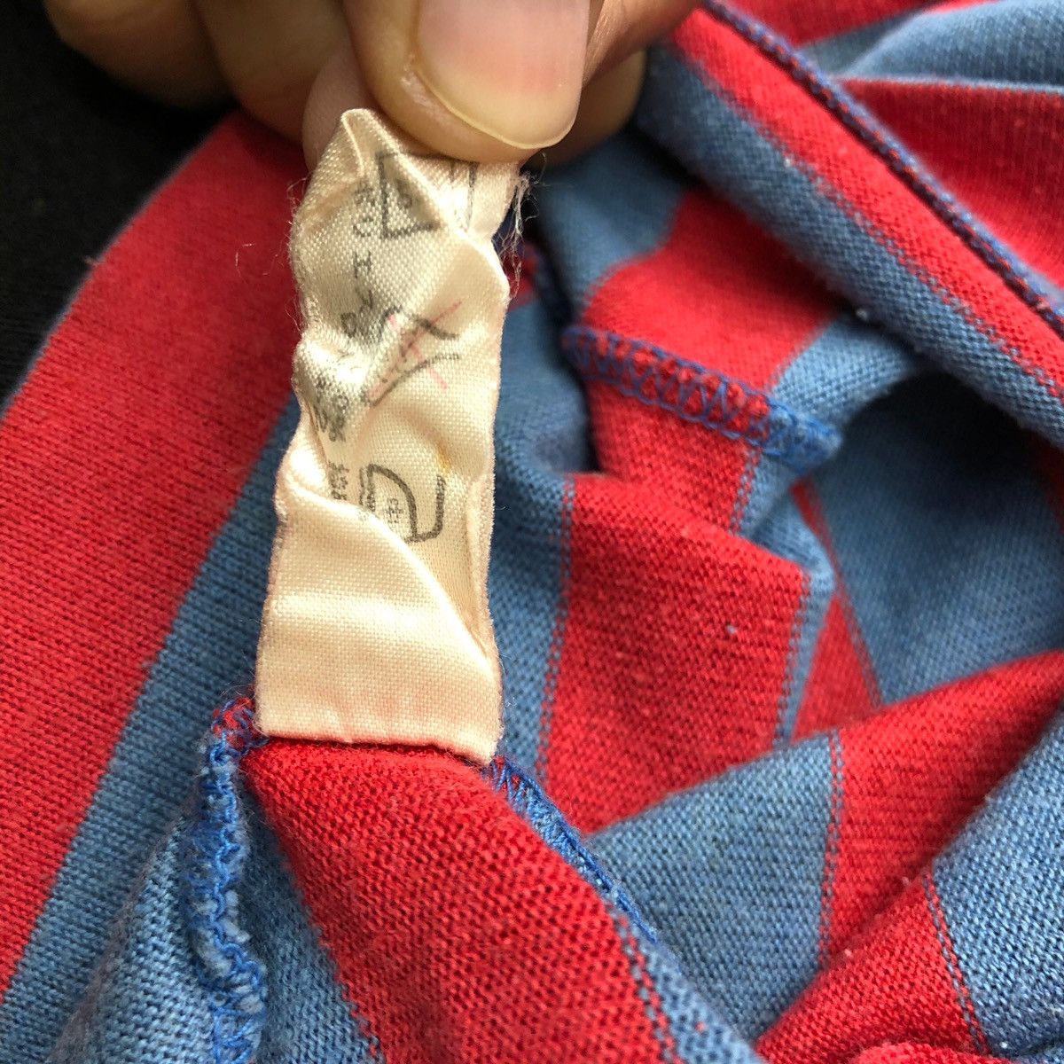 Hang Ten VINTAGE 1970'S HANG TEN SURF HAWAII HENLEY STRIPES T-SHIRTS Size US M / EU 48-50 / 2 - 8 Thumbnail