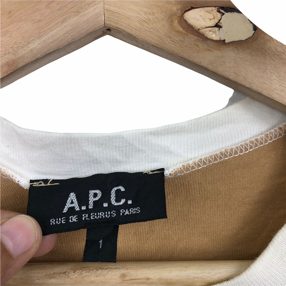 A.P.C. APC RUE DE FLEURUS MADE IN FRANCE SMALL PARIS PLAIN T-SHIRTS Size US S / EU 44-46 / 1 - 4 Thumbnail