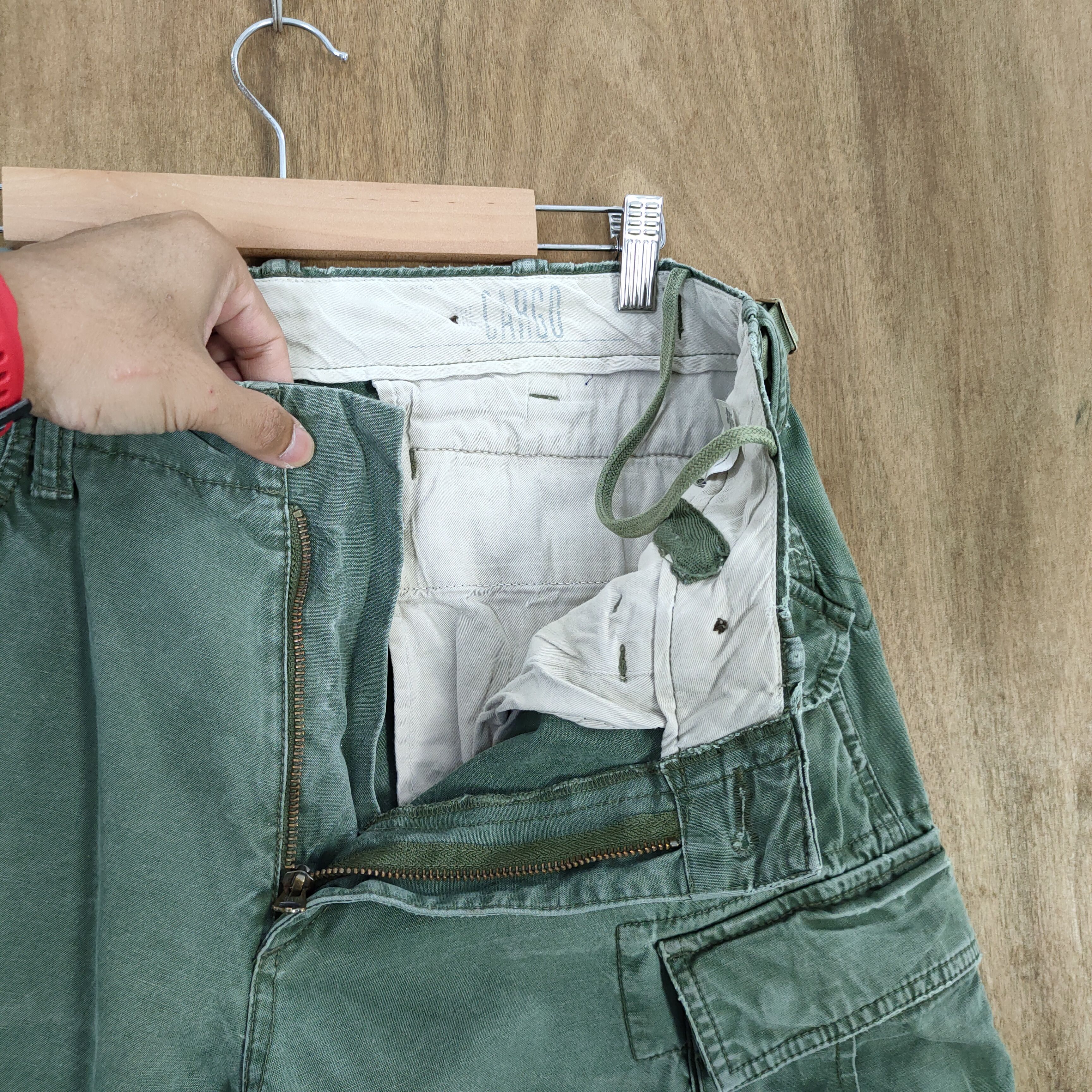 Japanese Brand × Voodoo Tactical JAPANESE BRAND FADED PARACHUTE BAGGY CARGO PANTS Size US 32 / EU 48 - 13 Thumbnail