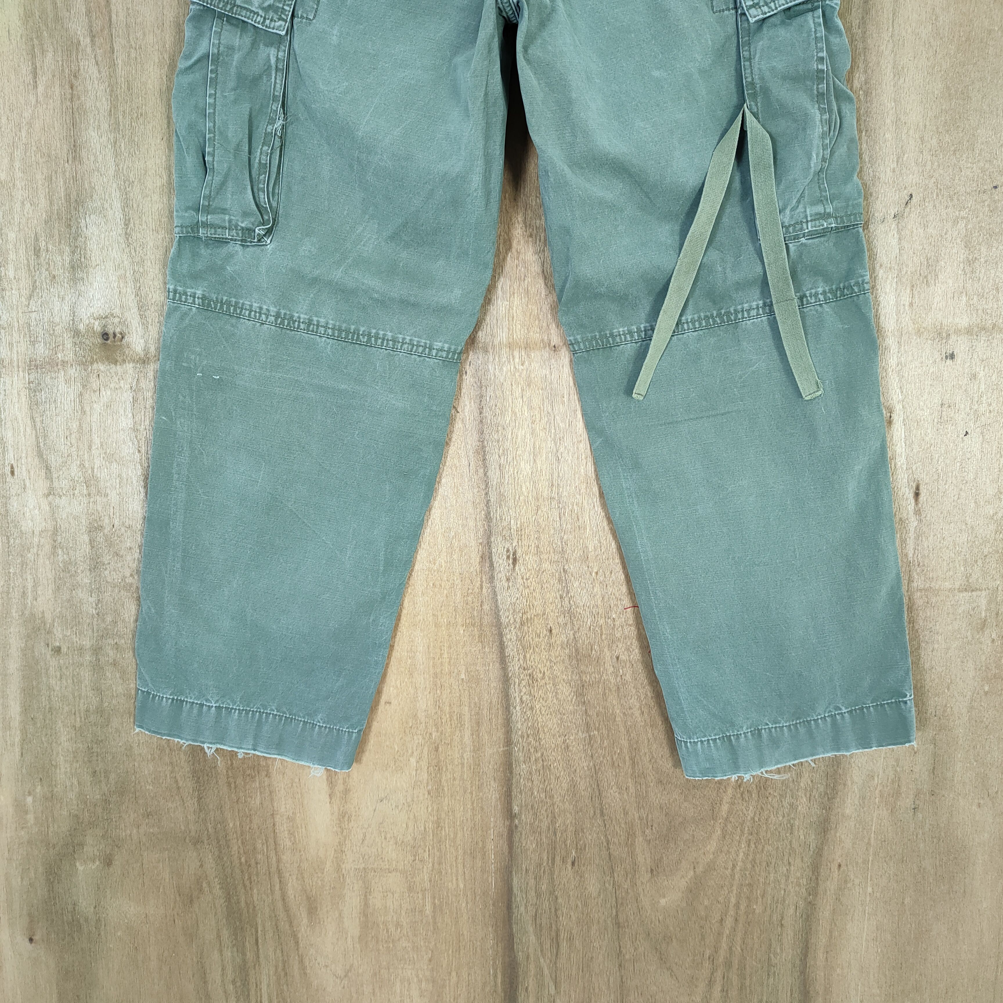 Japanese Brand × Voodoo Tactical JAPANESE BRAND FADED PARACHUTE BAGGY CARGO PANTS Size US 32 / EU 48 - 11 Thumbnail