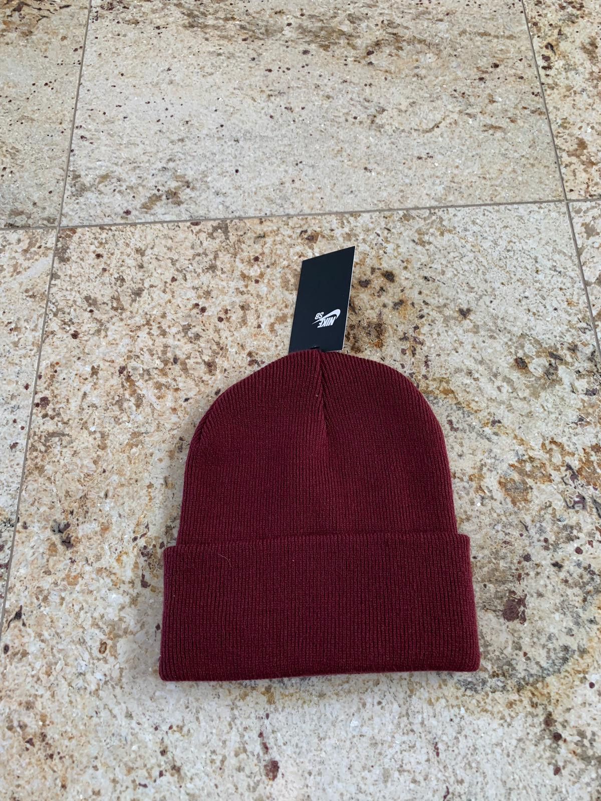 Nike Beanie in Burgundy Size ONE SIZE - 7 Thumbnail