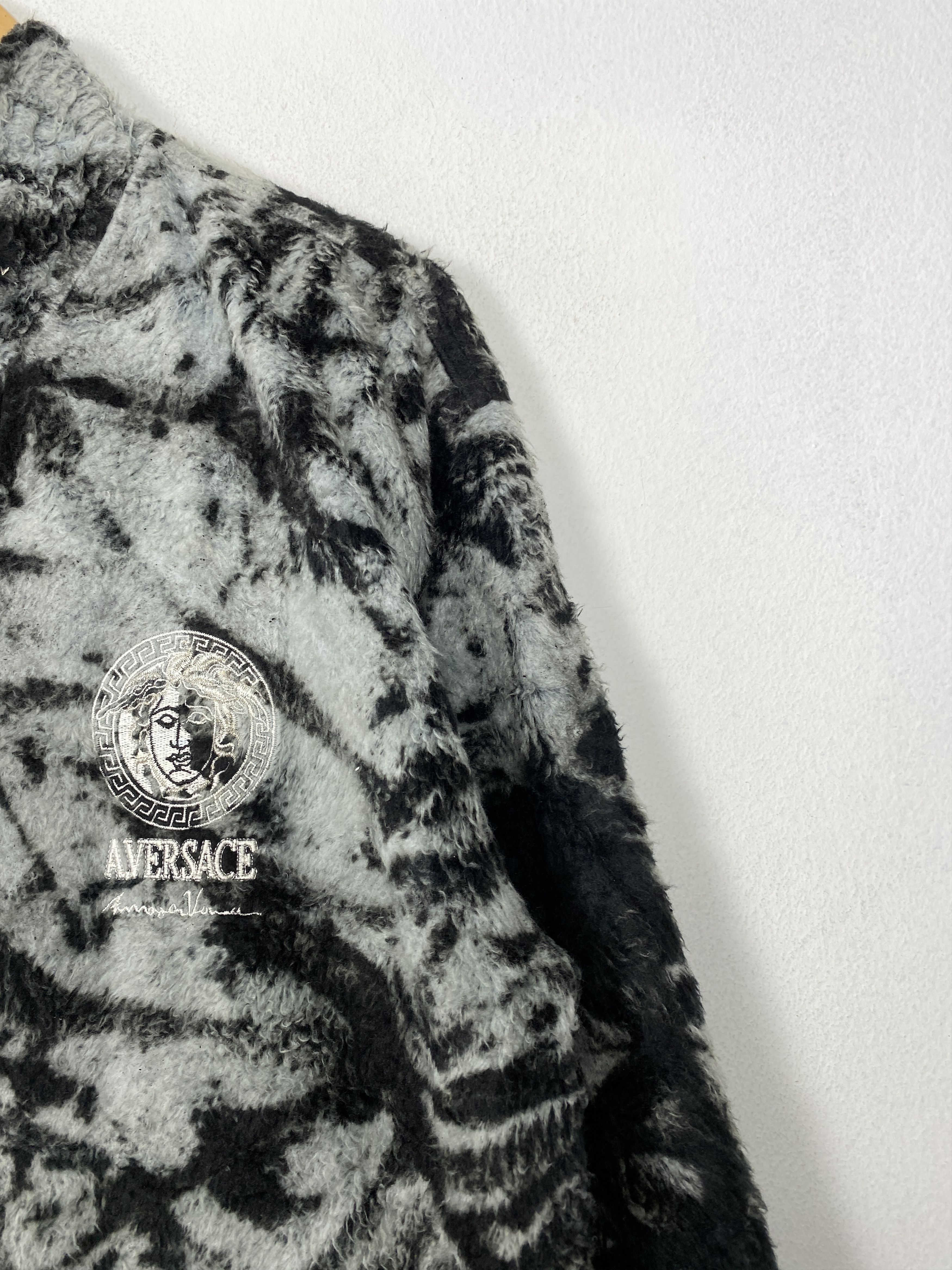 Japanese Brand Vintage A.VERSACE Abstract Pattern Fleece Jacket Size US L / EU 52-54 / 3 - 4 Thumbnail