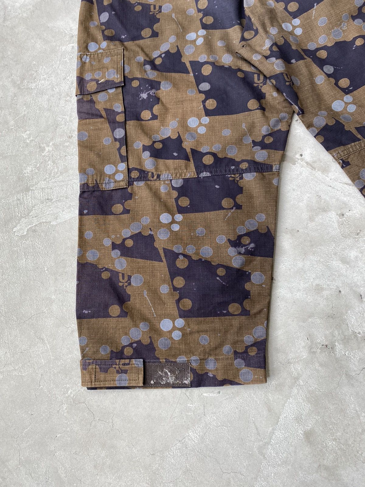 Undercover × Wtaps 2001 Undercover x Wtaps Multi-Camo Cropped Cargo Pants Size US 33 - 5 Thumbnail