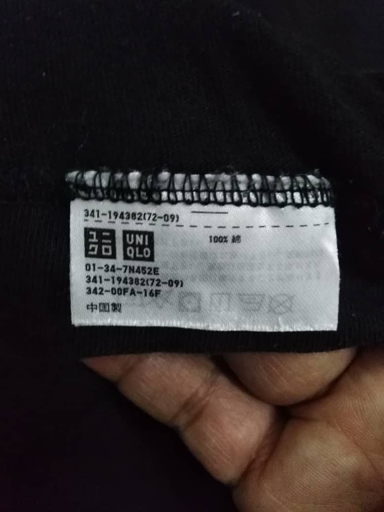 Kaws × Peanuts Vintage Kaws X Peanuts T Shirt X Uniqlo Like New Size US M / EU 48-50 / 2 - 5 Thumbnail