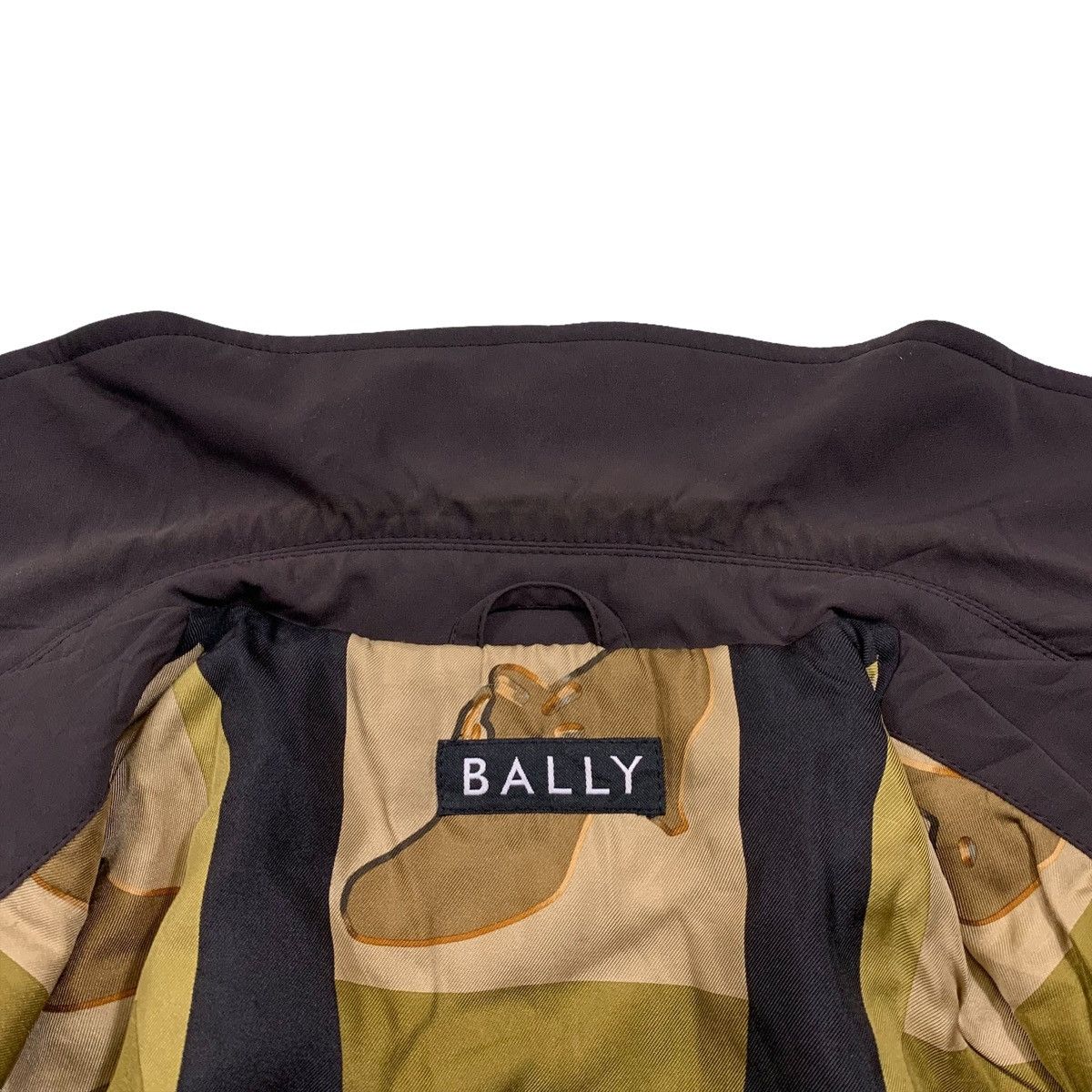 Bally × Vintage BALLY Swiss Luxury Fashion Design Full Button Quilted Jacket Size US M / EU 48-50 / 2 - 11 Thumbnail