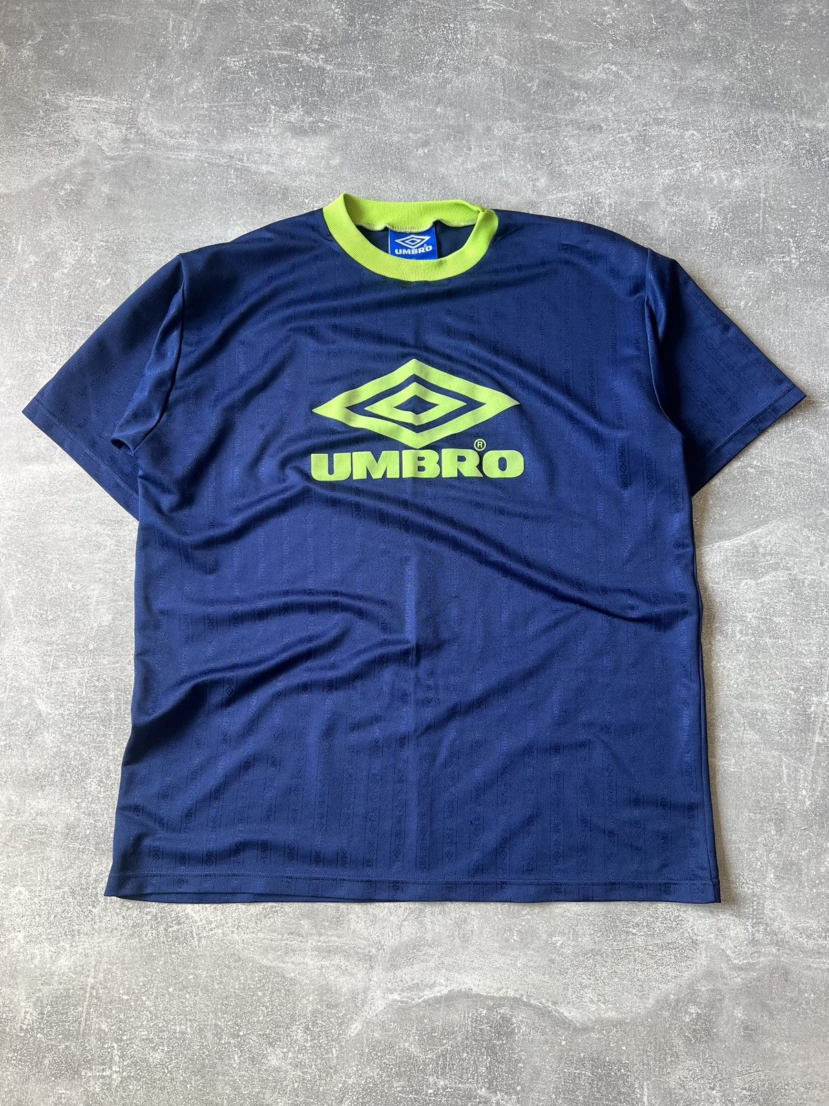 Umbro Vintage Umbro Blue Big Logo Shirt Size L - XL Size US XL / EU 56 / 4 - 1 Thumbnail