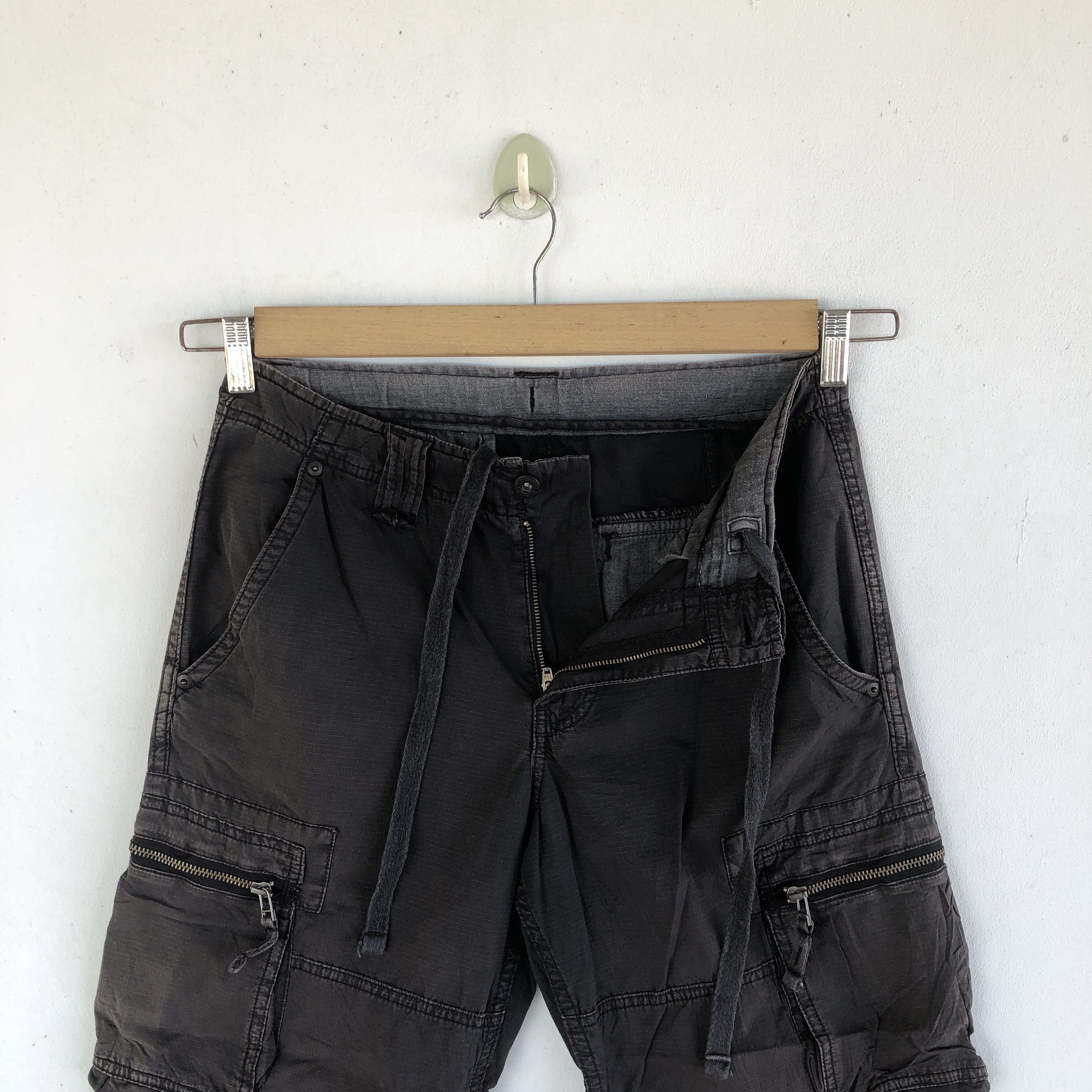 Japanese Brand × Vintage Vintage Japanese Cargo Pants Multi Pocket Bondage Trousers Size US 30 / EU 46 - 8 Thumbnail