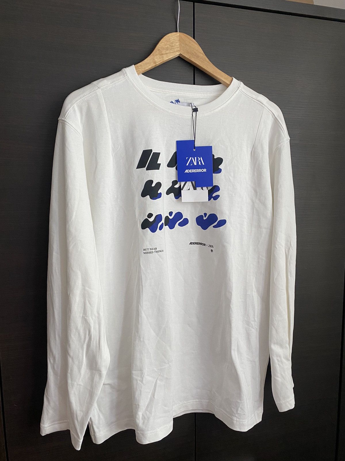 【完売間近】 Zara x Ader Error Graphic Long Sleeve T-Shirt Ader Error x Zara】☆Graphic Long Sleeve T-Shir.t black
