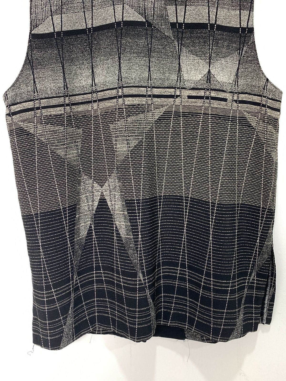 Japanese Brand URBAN Rare Art Pattern Fullprint Button Dress Cardigan Vest Size S / US 4 / IT 40 - 10 Thumbnail