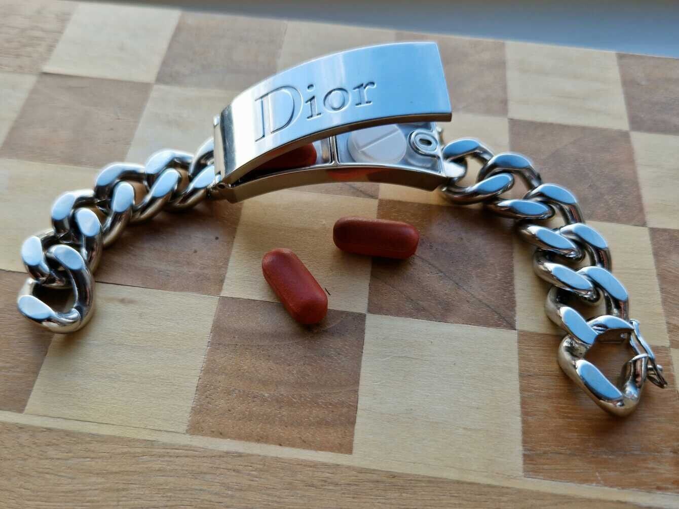 Pre-owned Dior Pill Bracelet In Silver