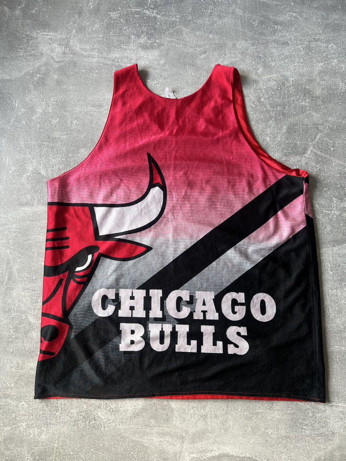 NBA Vintage NBA Chicago Bulls Red Tanks Jersey Size L - XL Size US XL / EU 56 / 4 - 6 Thumbnail