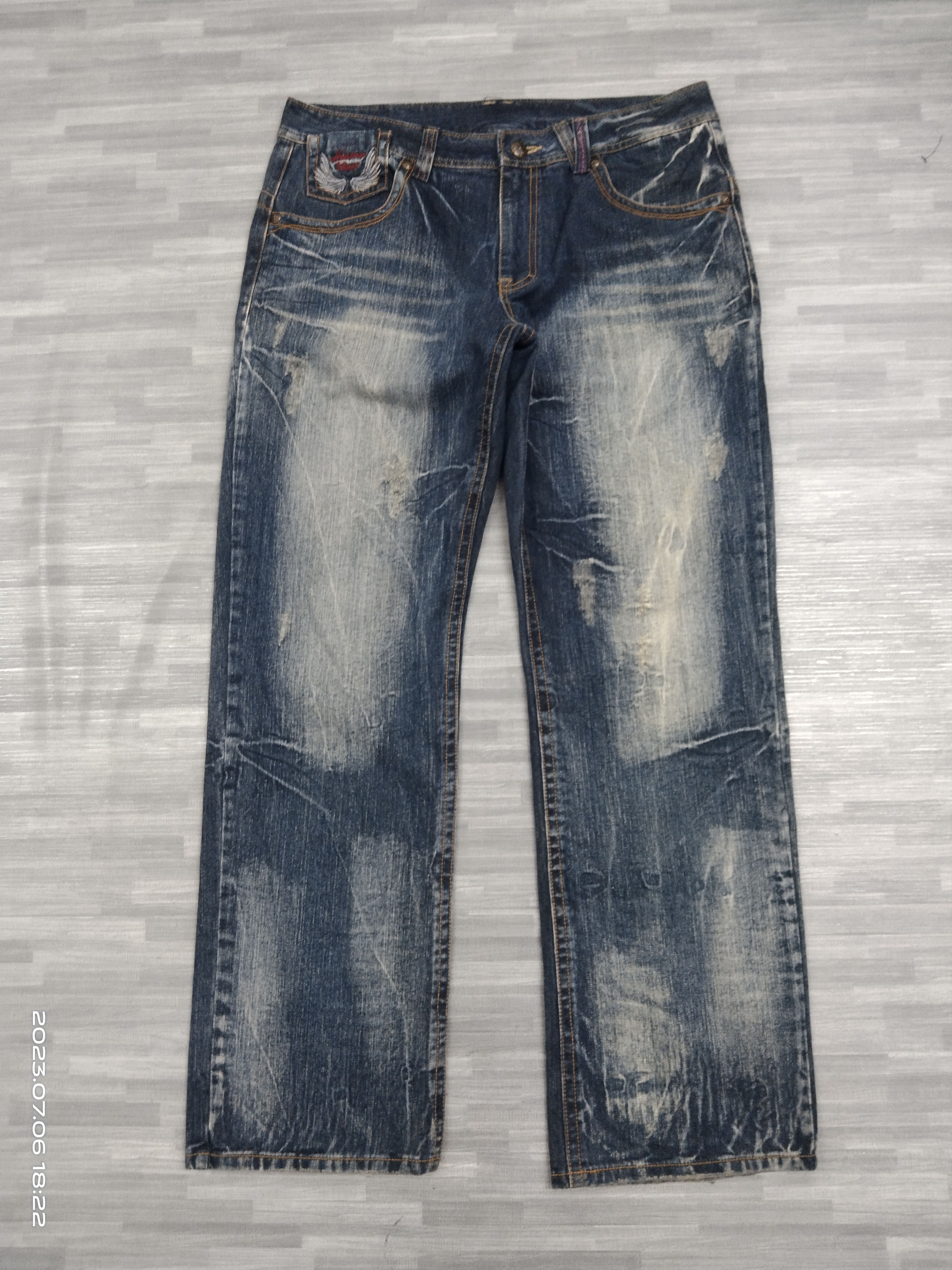 Japanese Brand WASHED BLUE OG JEANS EMBROIDED WING DENIM PANTS Size US 34 / EU 50 - 2 Thumbnail