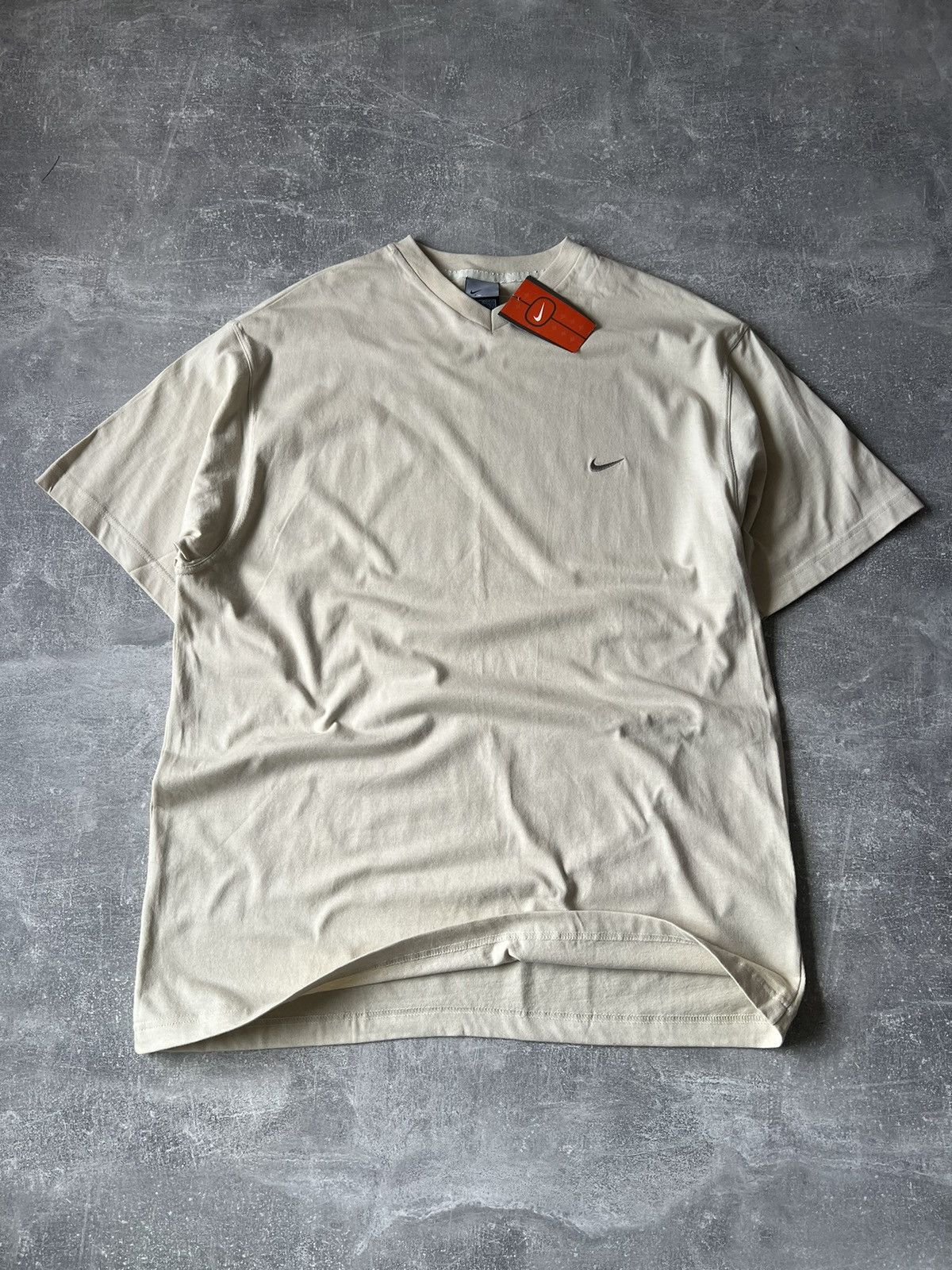 Vintage Vintage Nike Beige T Shirt Size L - XL Size US XL / EU 56 / 4 - 1 Thumbnail