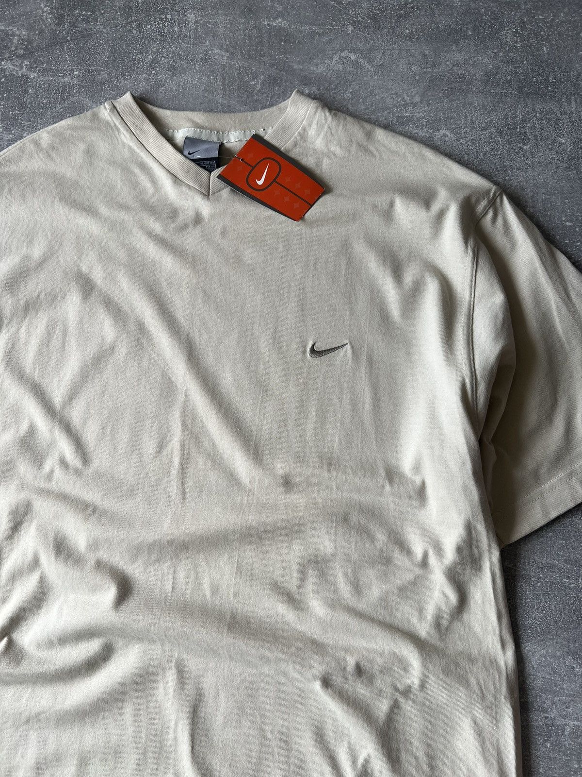 Vintage Vintage Nike Beige T Shirt Size L - XL Size US XL / EU 56 / 4 - 2 Thumbnail