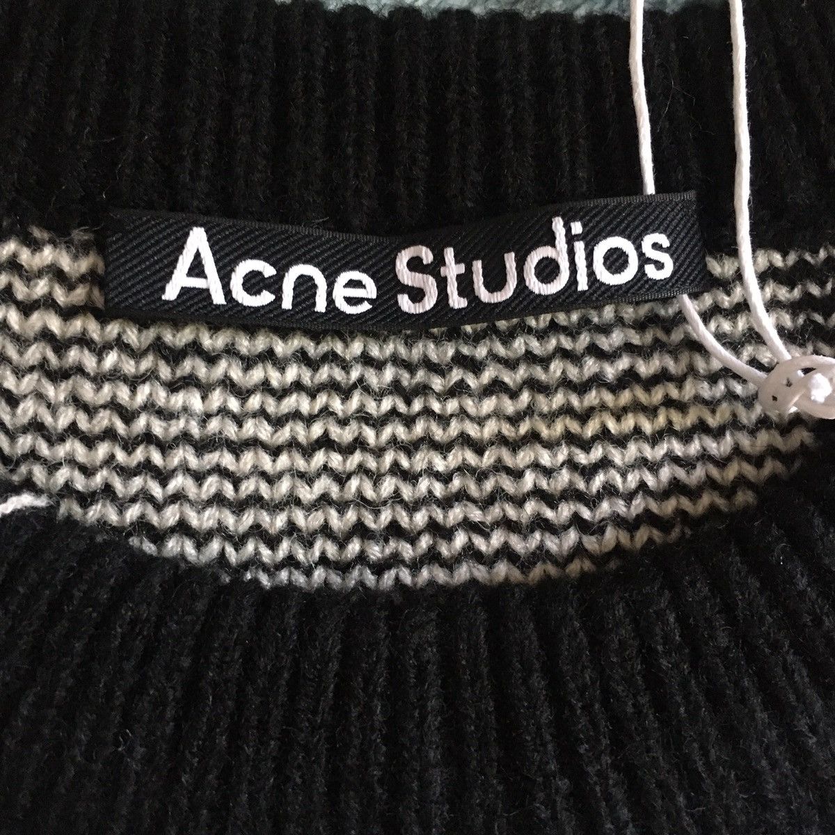 Acne Studios ACNE STUDIOS Multi Face Knit Sweater Unisex Size US L / EU 52-54 / 3 - 9 Thumbnail