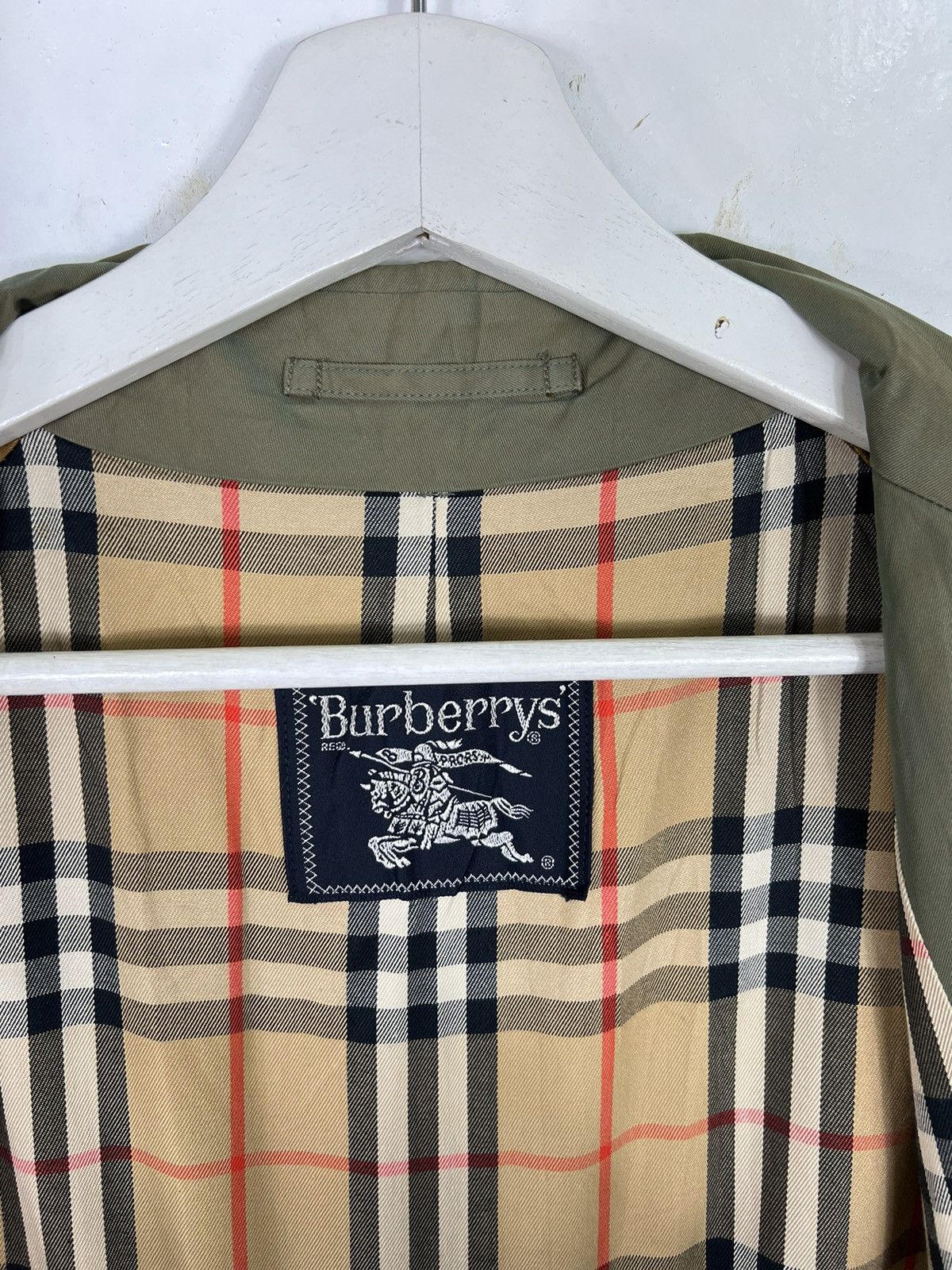 Burberry 💥 VINTAGE BURBERRYS NOVA CHECK LINING TRENCH COAT Size US M / EU 48-50 / 2 - 8 Thumbnail