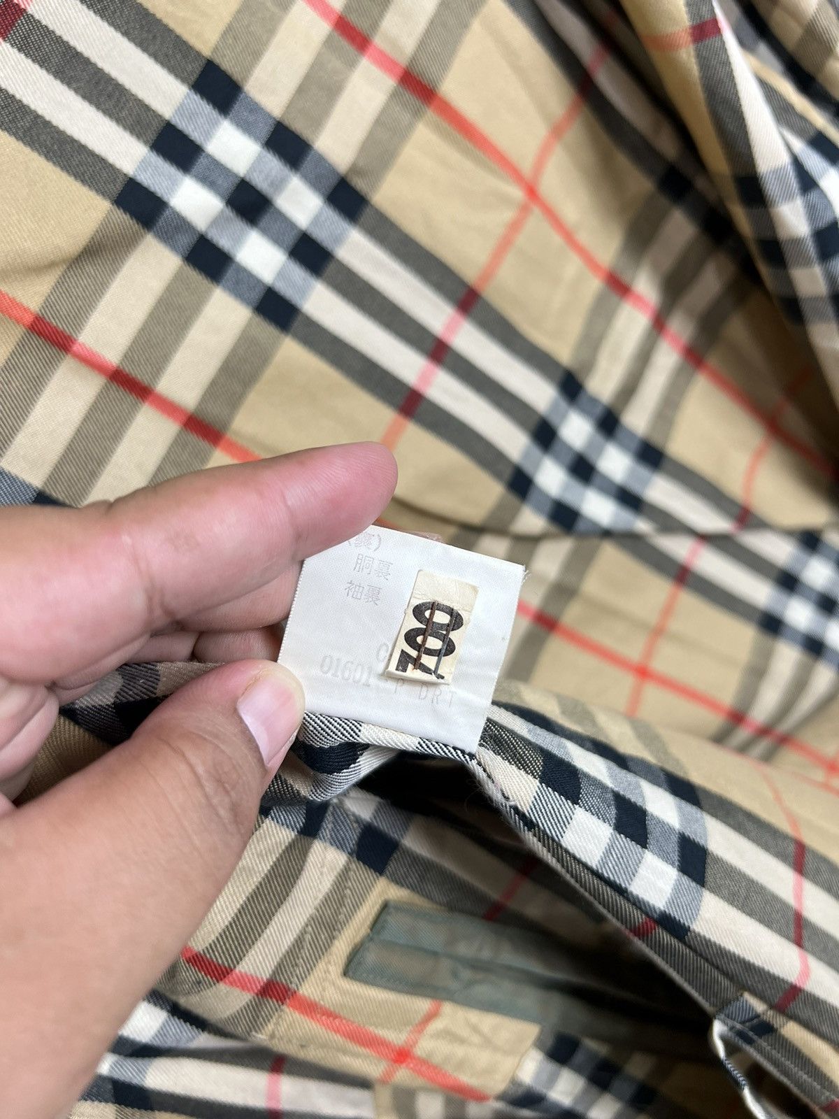 Burberry 💥 VINTAGE BURBERRYS NOVA CHECK LINING TRENCH COAT Size US M / EU 48-50 / 2 - 10 Thumbnail