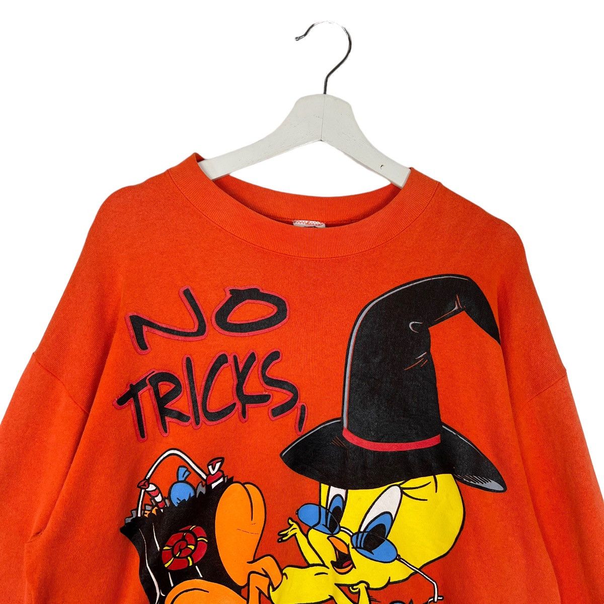 Vintage 💥 VINTAGE LOONEY TUNES NO TRICK'S SWEATSHIRT Size US M / EU 48-50 / 2 - 3 Thumbnail