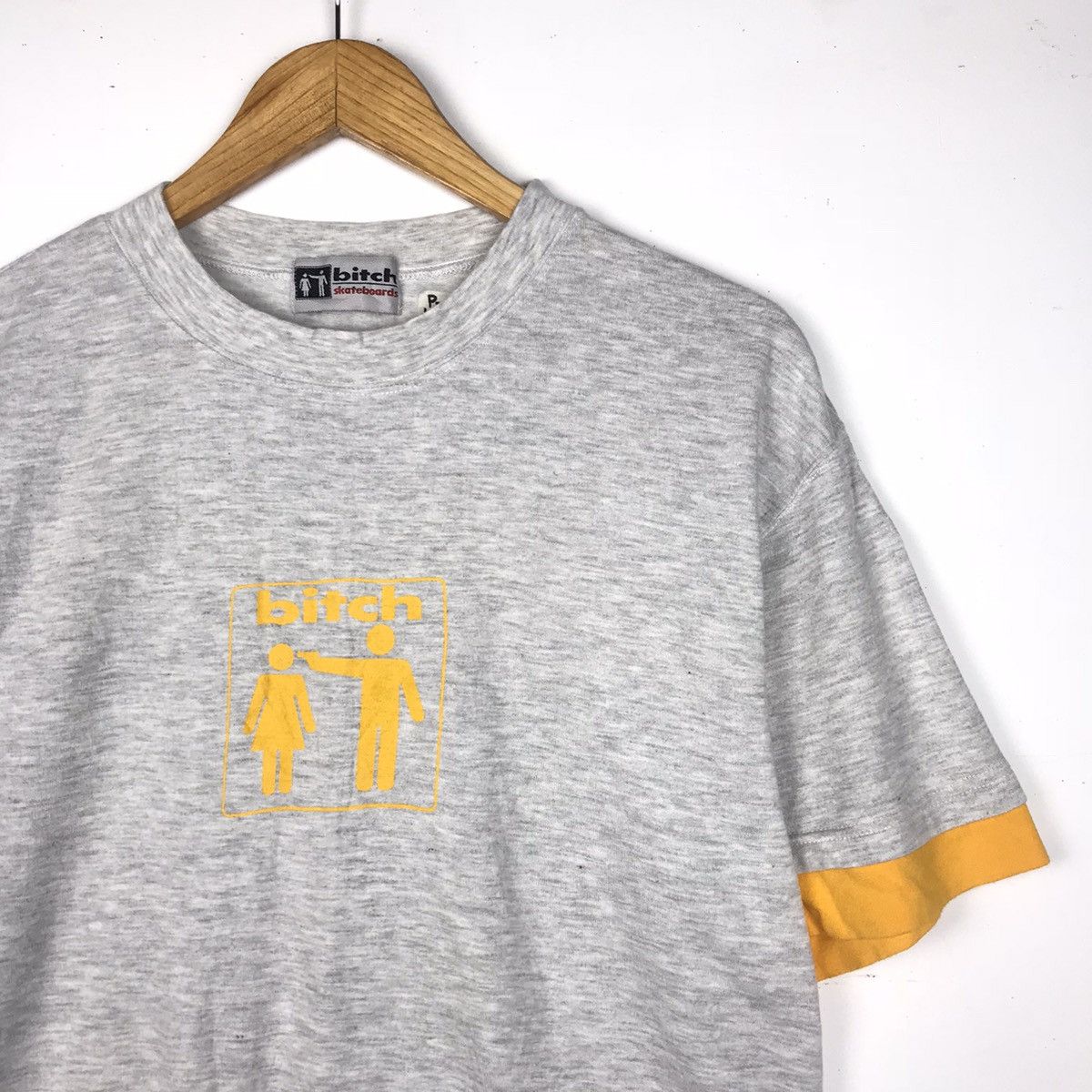 Hook-Ups Vintage 90s Bitch Skateboard Tee Size US L / EU 52-54 / 3 - 3 Thumbnail