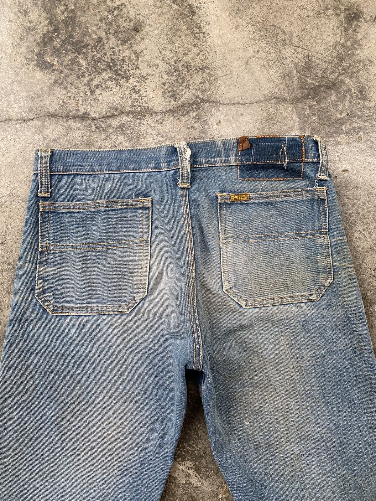 Vintage Vintage 70s X-West Canton Bottom Bell Distressed Denim Size US 31 - 8 Thumbnail