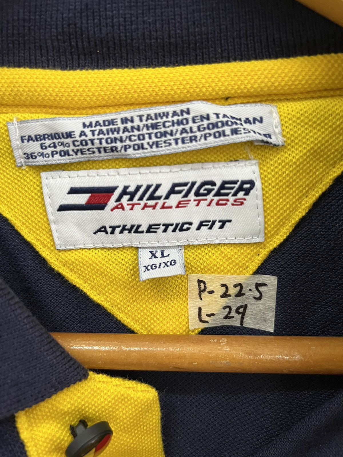 Tommy Hilfiger × Vintage Vintage Tommy Hilfiger Athletics Polos Size US XL / EU 56 / 4 - 6 Thumbnail