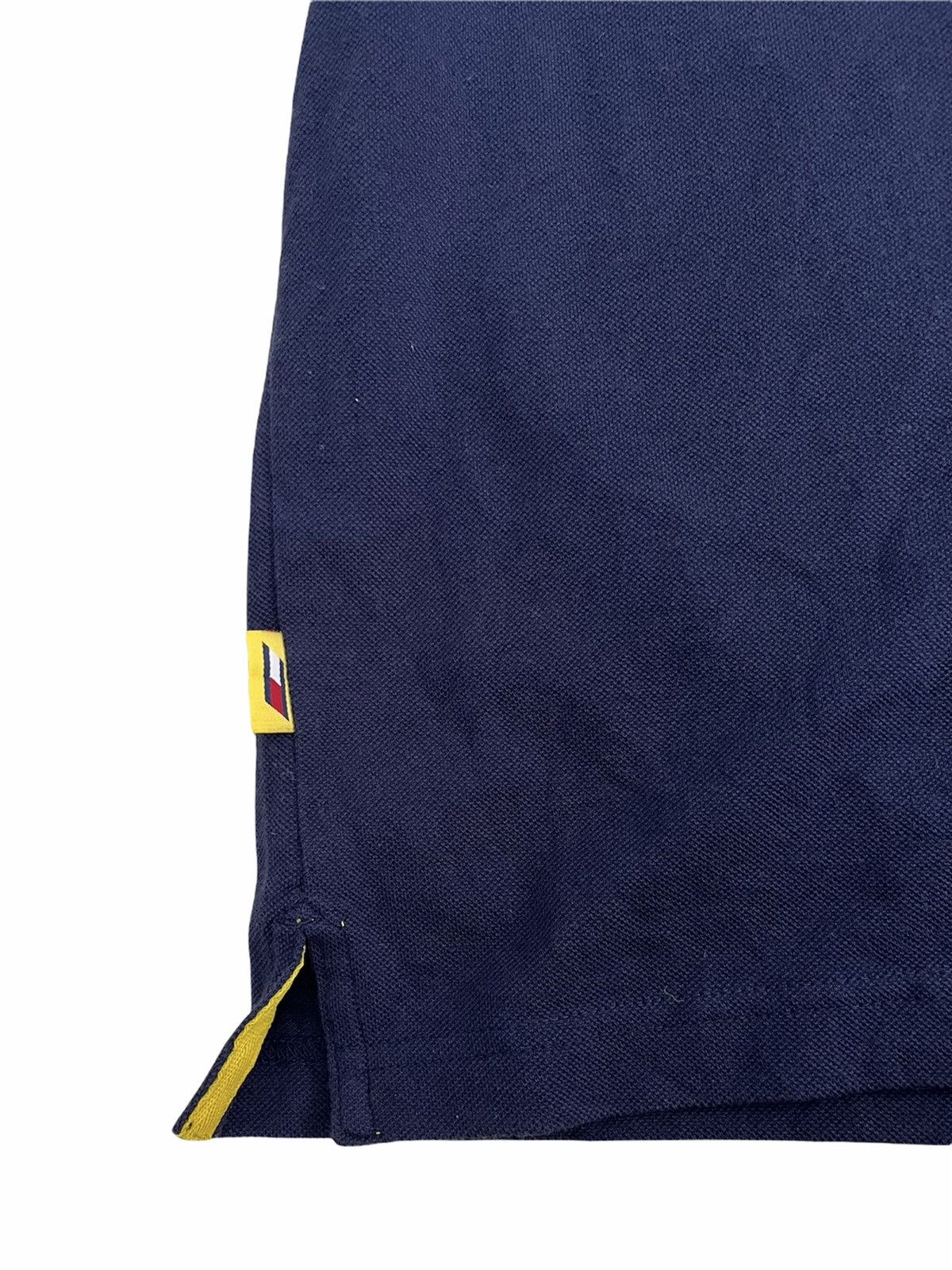 Tommy Hilfiger × Vintage Vintage Tommy Hilfiger Athletics Polos Size US XL / EU 56 / 4 - 5 Thumbnail