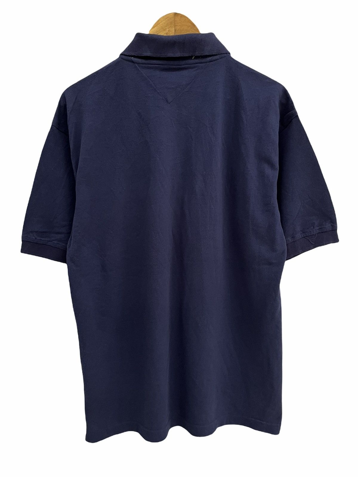 Tommy Hilfiger × Vintage Vintage Tommy Hilfiger Athletics Polos Size US XL / EU 56 / 4 - 2 Thumbnail