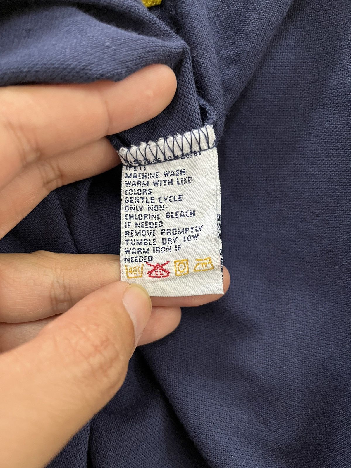 Tommy Hilfiger × Vintage Vintage Tommy Hilfiger Athletics Polos Size US XL / EU 56 / 4 - 7 Thumbnail