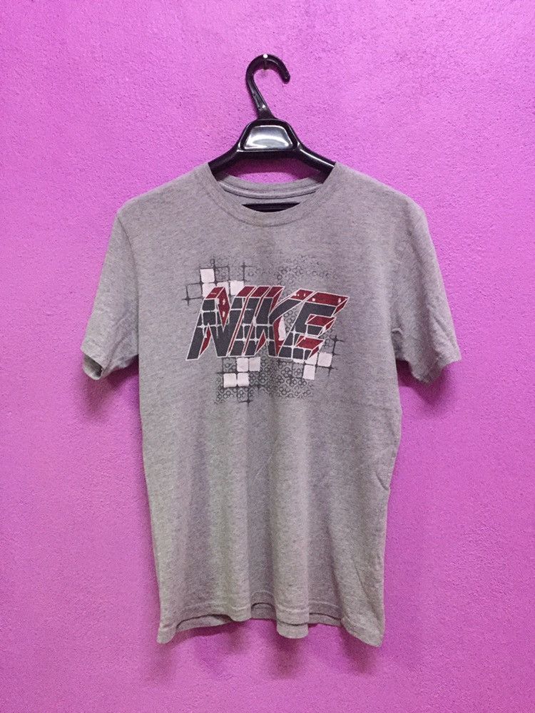 Nike Nike Tee Size L Size US L / EU 52-54 / 3 - 1 Thumbnail