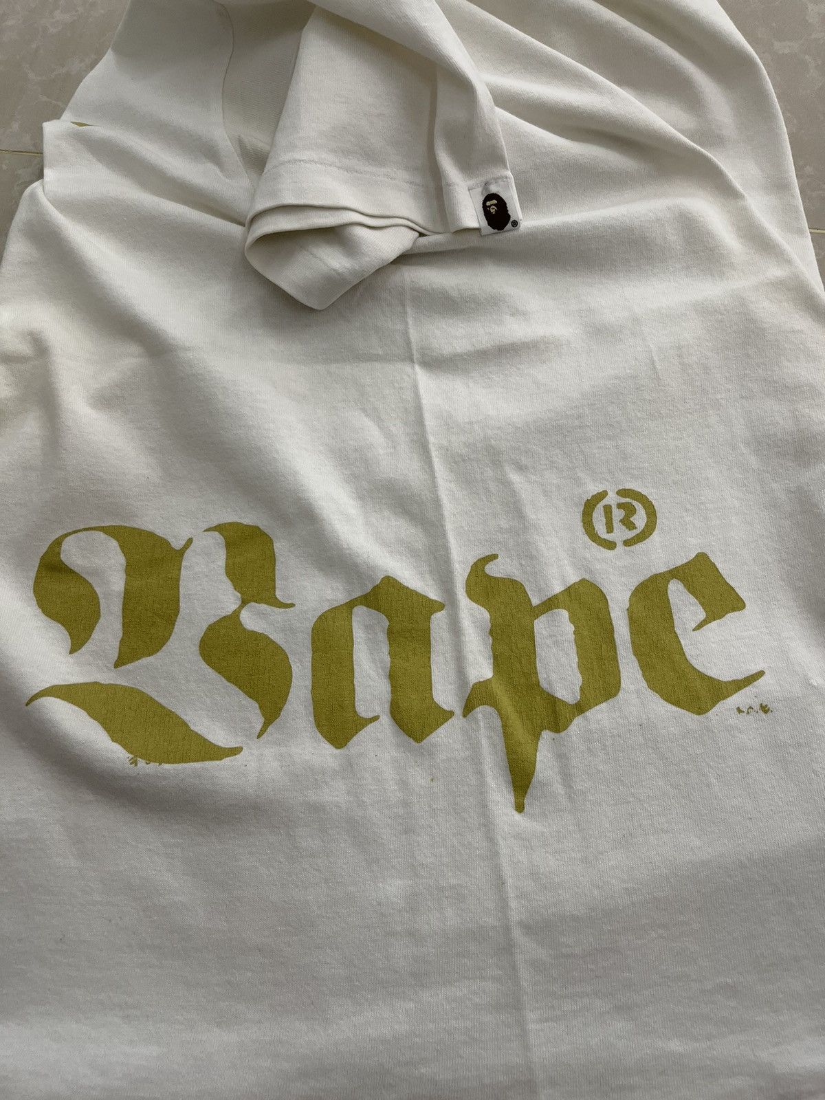 Bape Vintage Bathing ape Iconic Warfare bape collabration Size US M / EU 48-50 / 2 - 7 Thumbnail