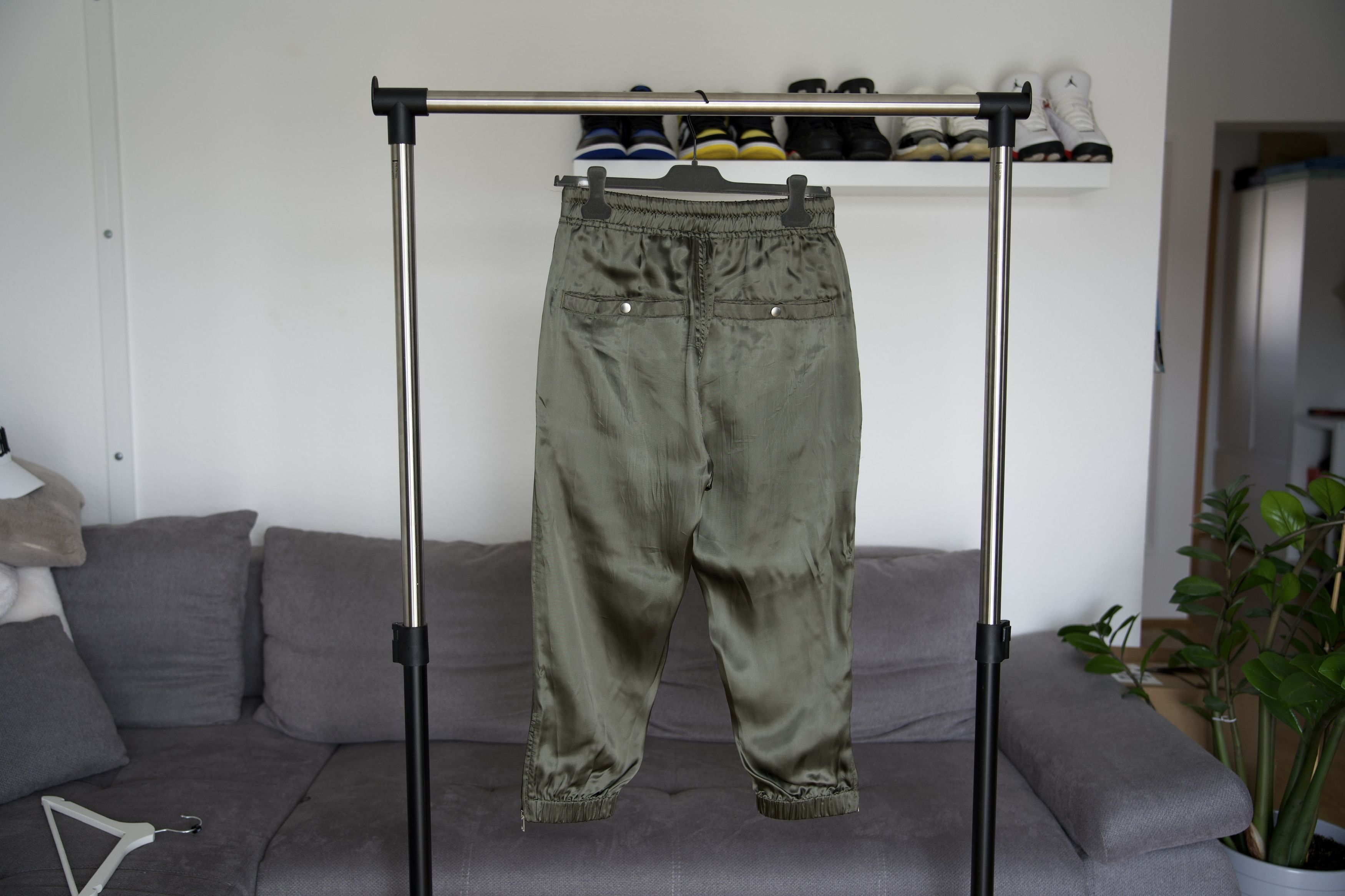 Rick Owens Rick Owens Cropped FW 21 Shiny Pants Size US 26 / EU 42 - 2 Thumbnail