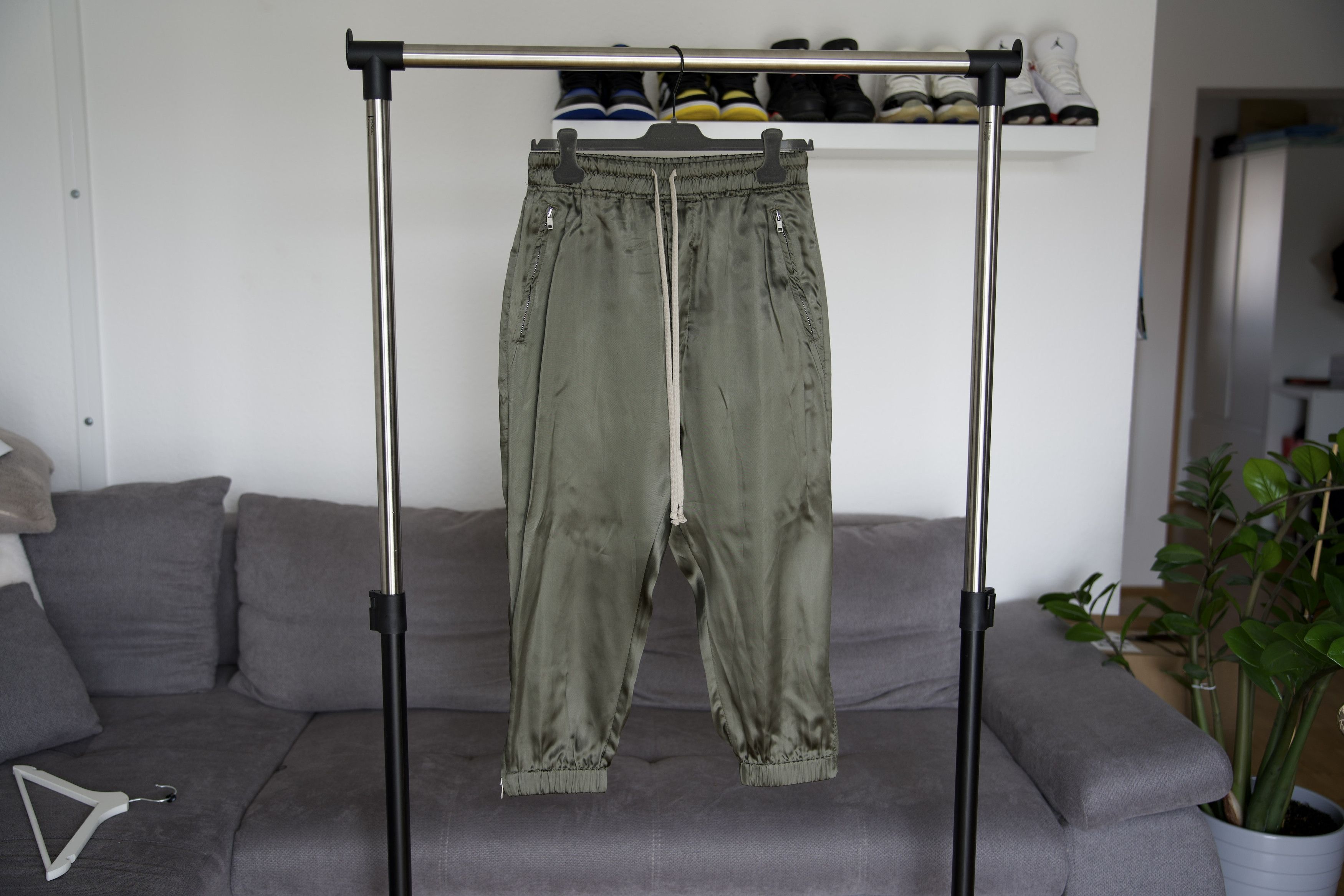 image of Rick Owens Cropped Fw 21 Shiny Pants in Olive, Men's (Size 26)