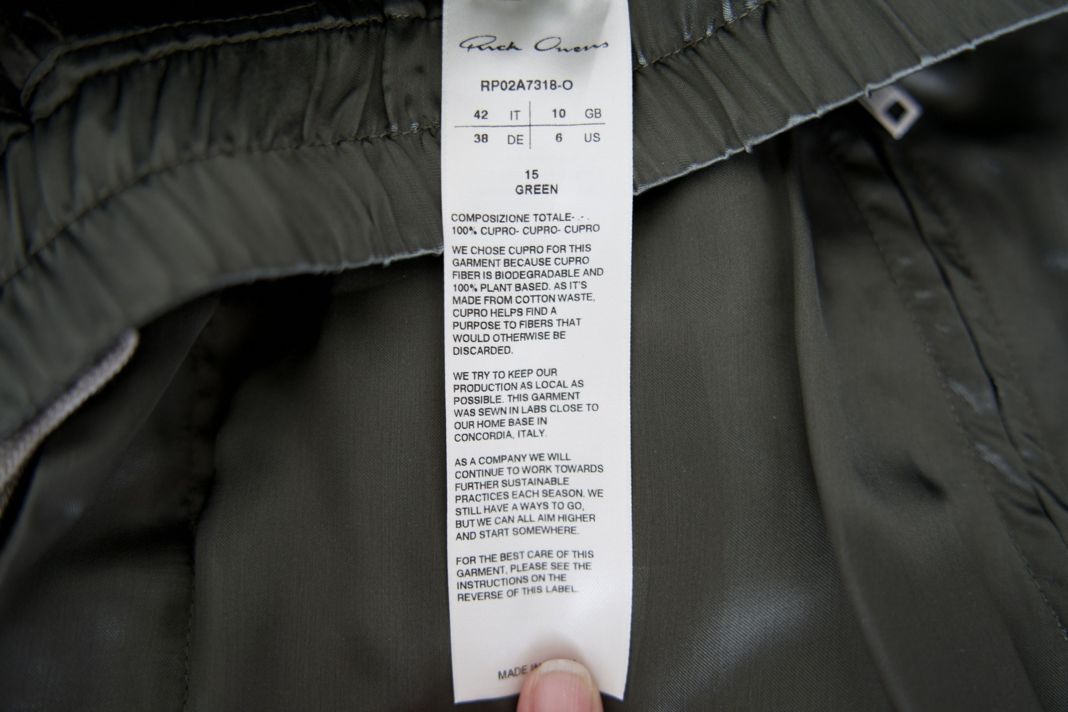 Rick Owens Rick Owens Cropped FW 21 Shiny Pants Size US 26 / EU 42 - 3 Thumbnail