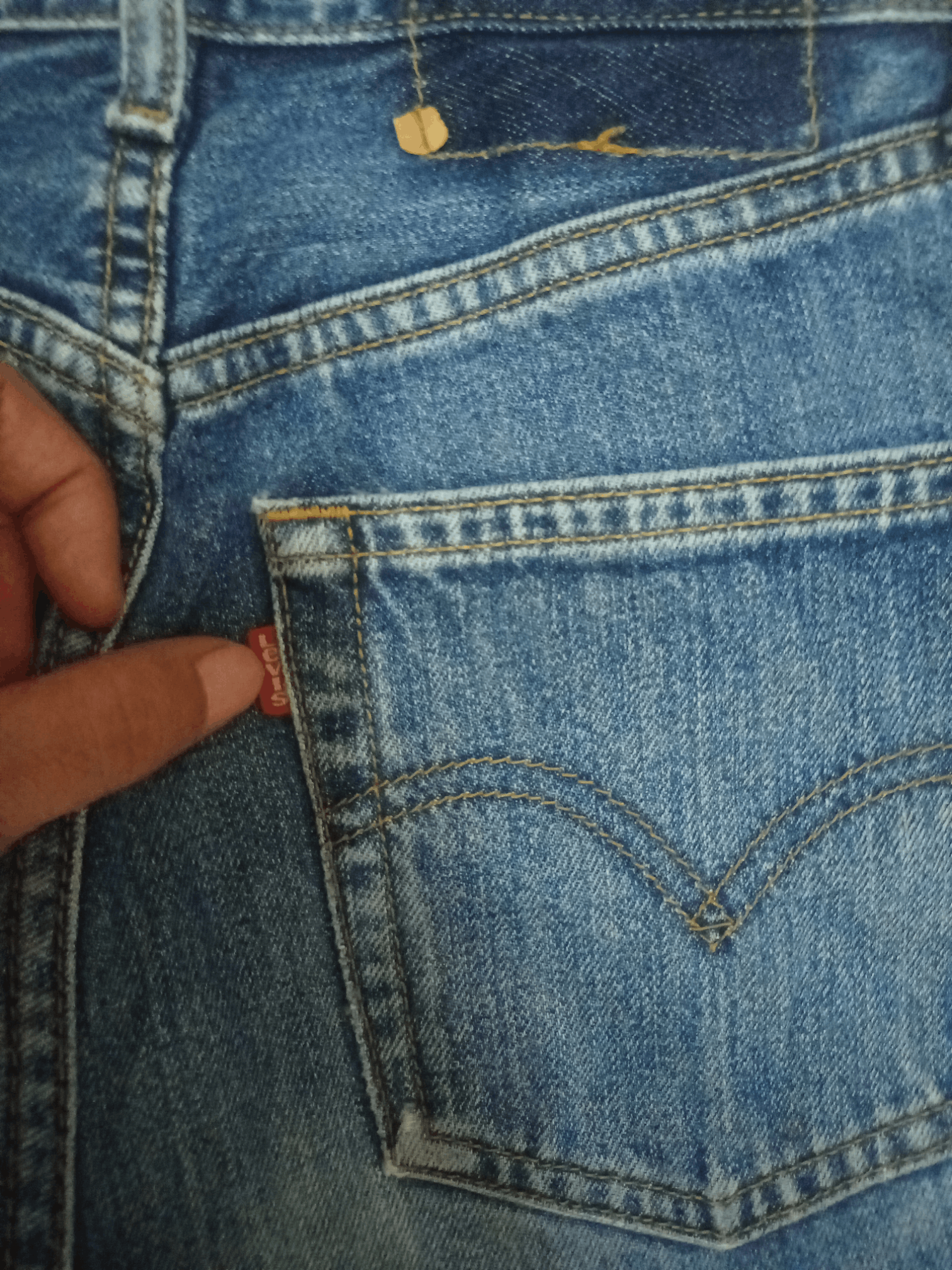 Levi's Vintage 90s Levis 557 Blue Wash Distressed Jeans 24x26 Size 24" / US 00 / IT 34 - 8 Thumbnail