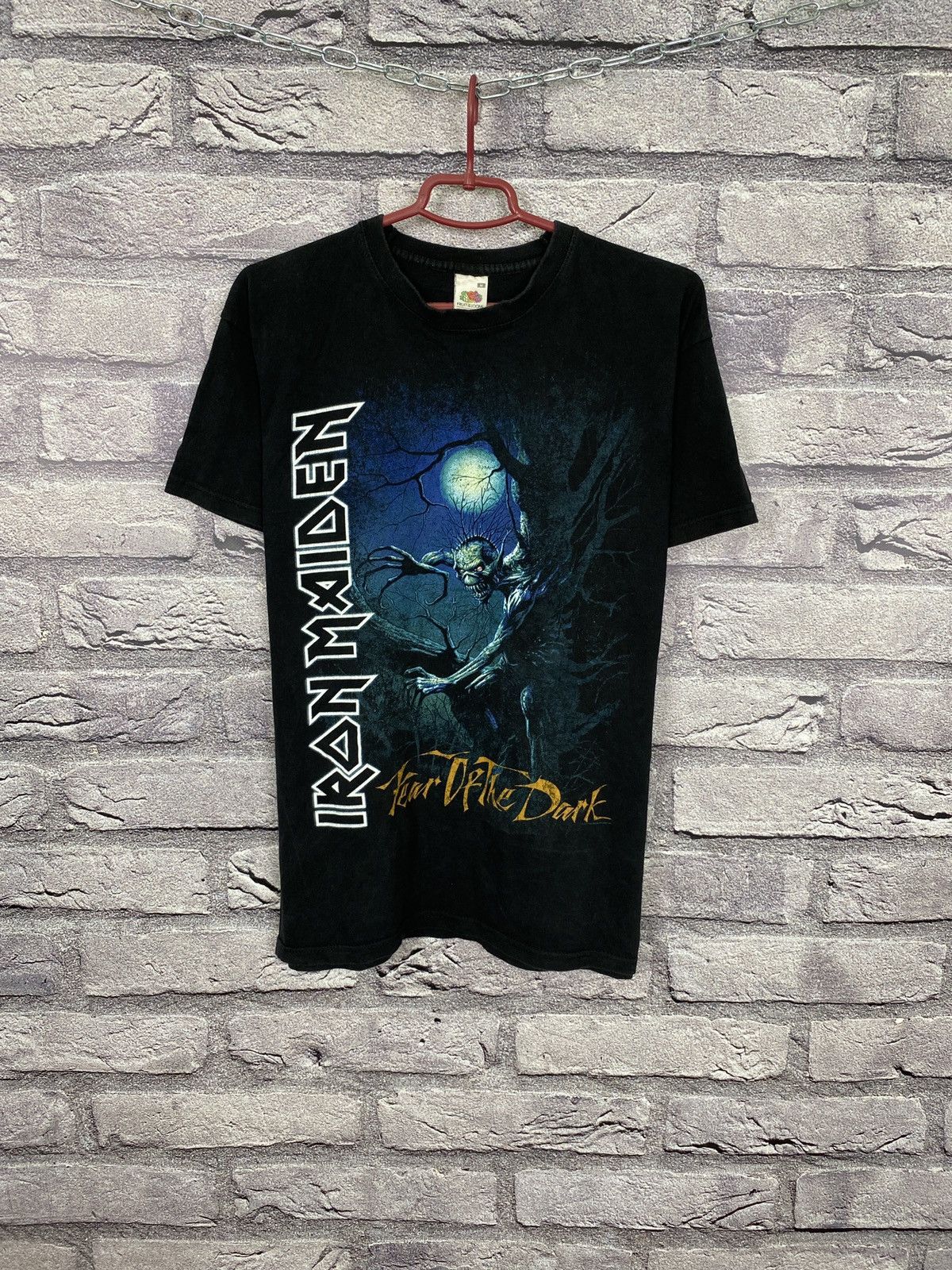 Band Tees Vintage multi logo Iron Maiden T-shirt 2011 Tour band y2k Size US M / EU 48-50 / 2 - 1 Thumbnail