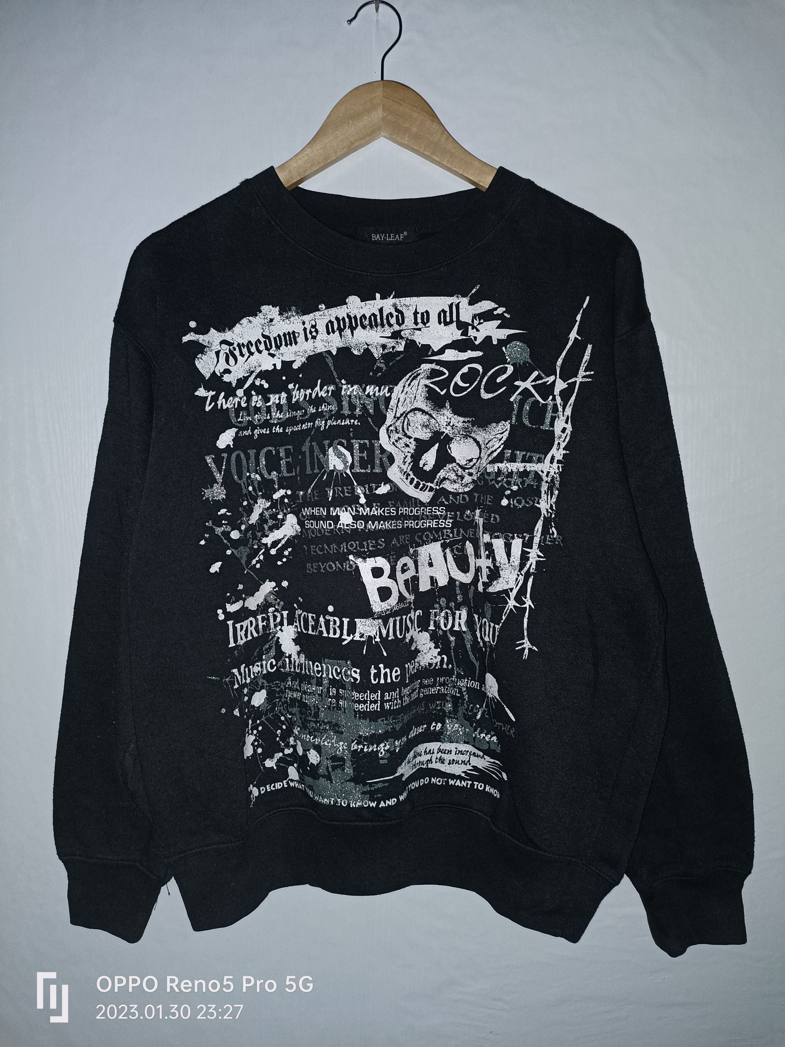 Vintage Sweatshirts Nice Designer Band Tees