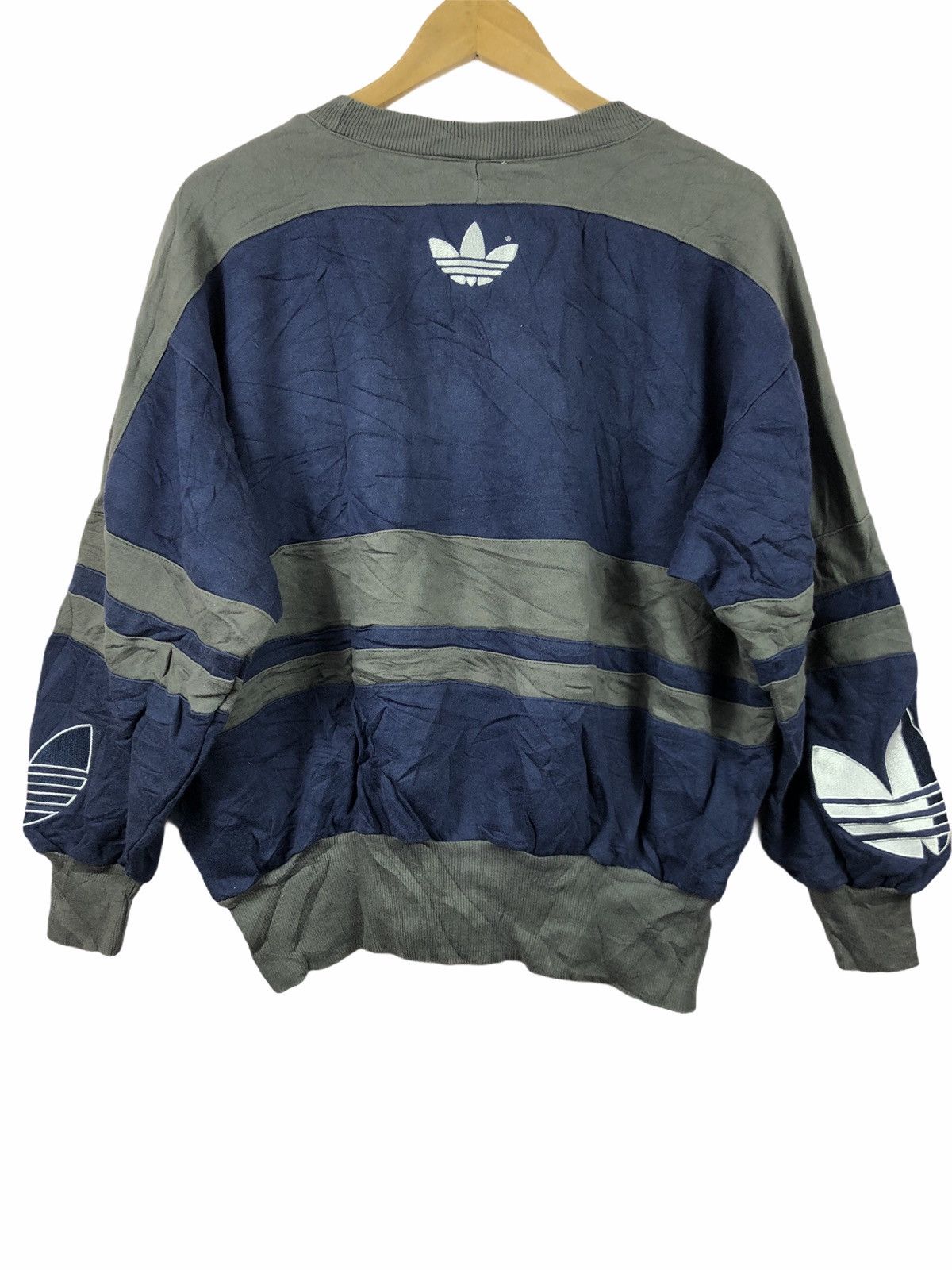 Adidas VINTAGE THREE STRIPES BIG LOGO PATCH HIP HOP SWEATHIRTS Size US L / EU 52-54 / 3 - 2 Thumbnail