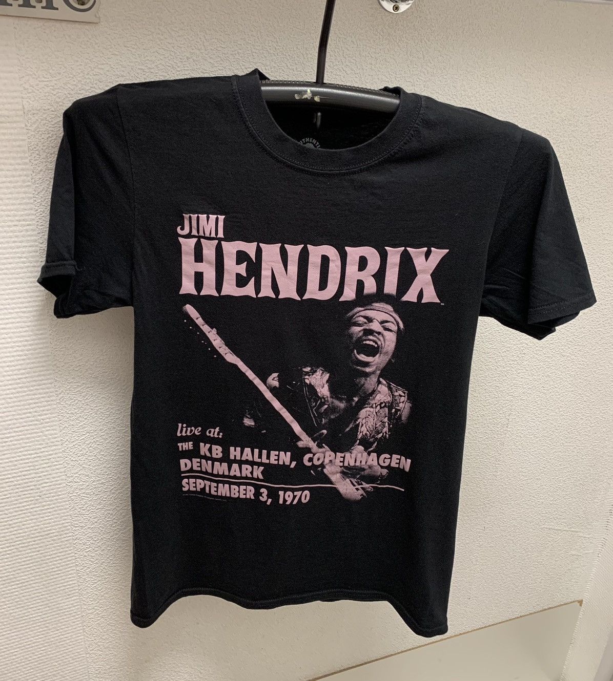 Band Tees Jimi Hendrix vintage black rock band t-shirt S sz 2021 Size US S / EU 44-46 / 1 - 1 Thumbnail