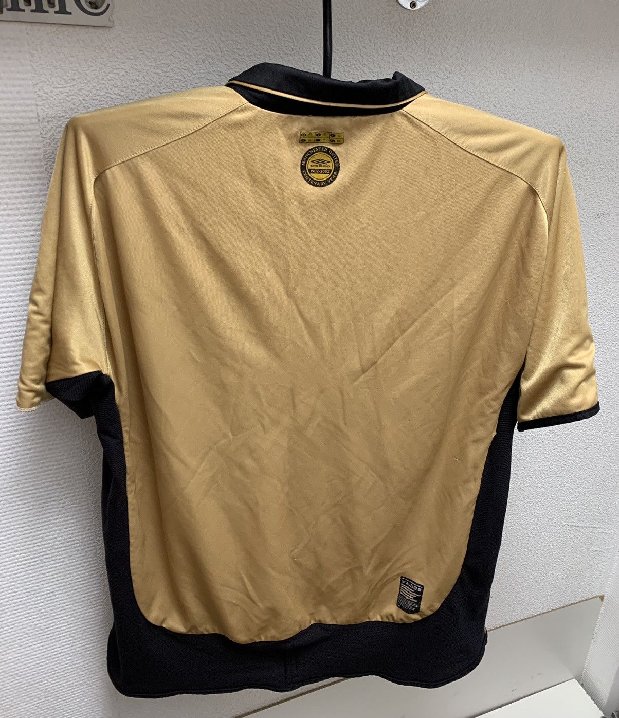 Umbro Manchester United umbro reversible soccer jersey xxl 100 yea Size US XXL / EU 58 / 5 - 4 Thumbnail